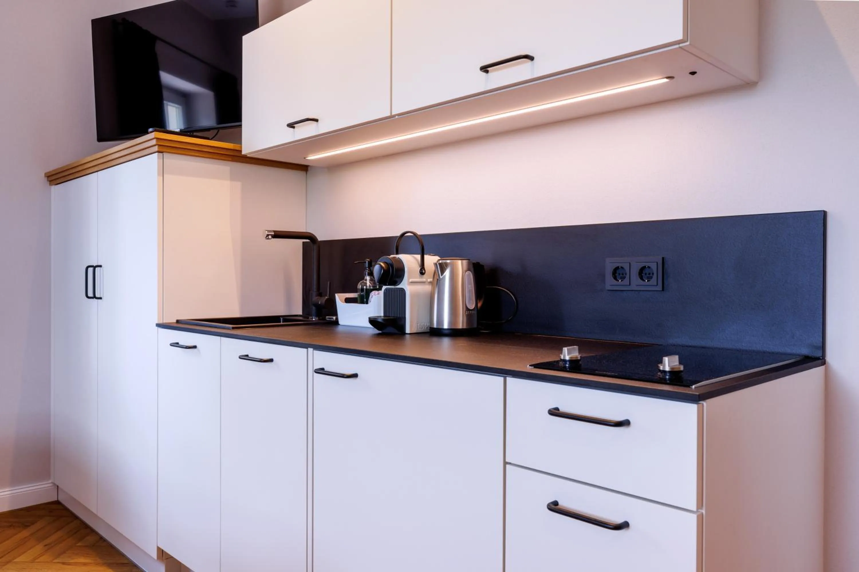 Kitchen or kitchenette in Logierhaus RheintorEins