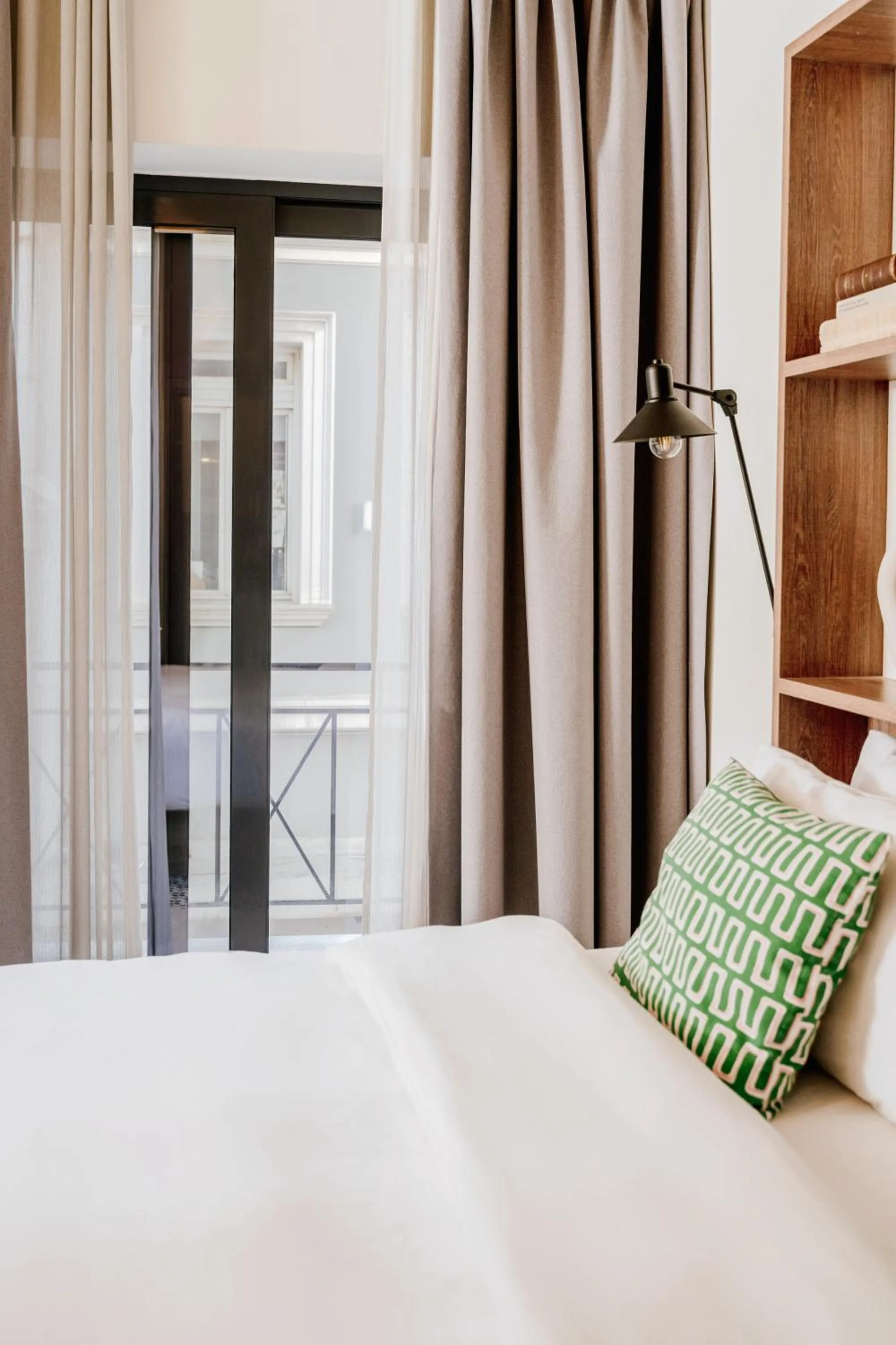 Bed in Next door Athens