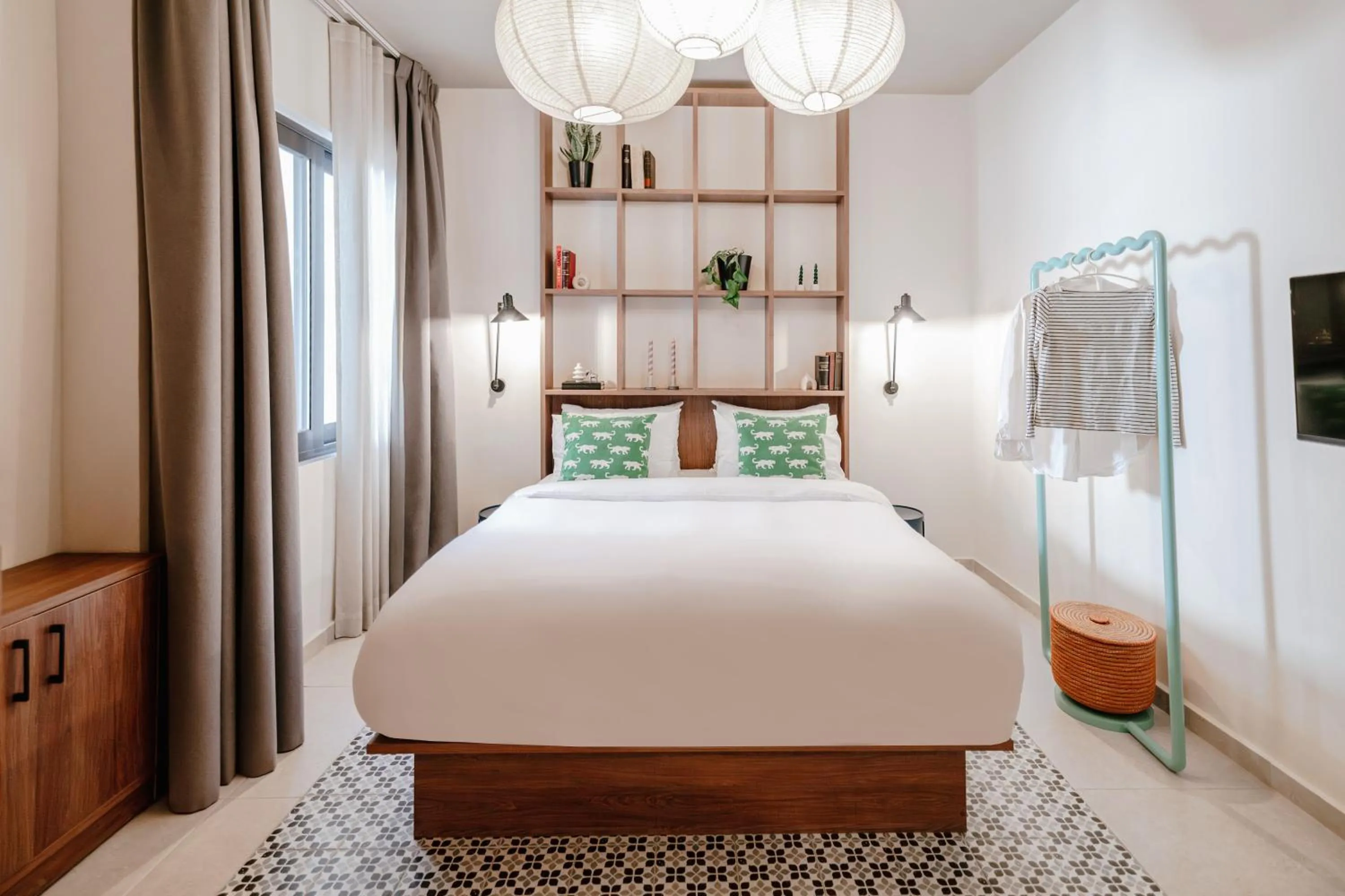 Bed in Next door Athens