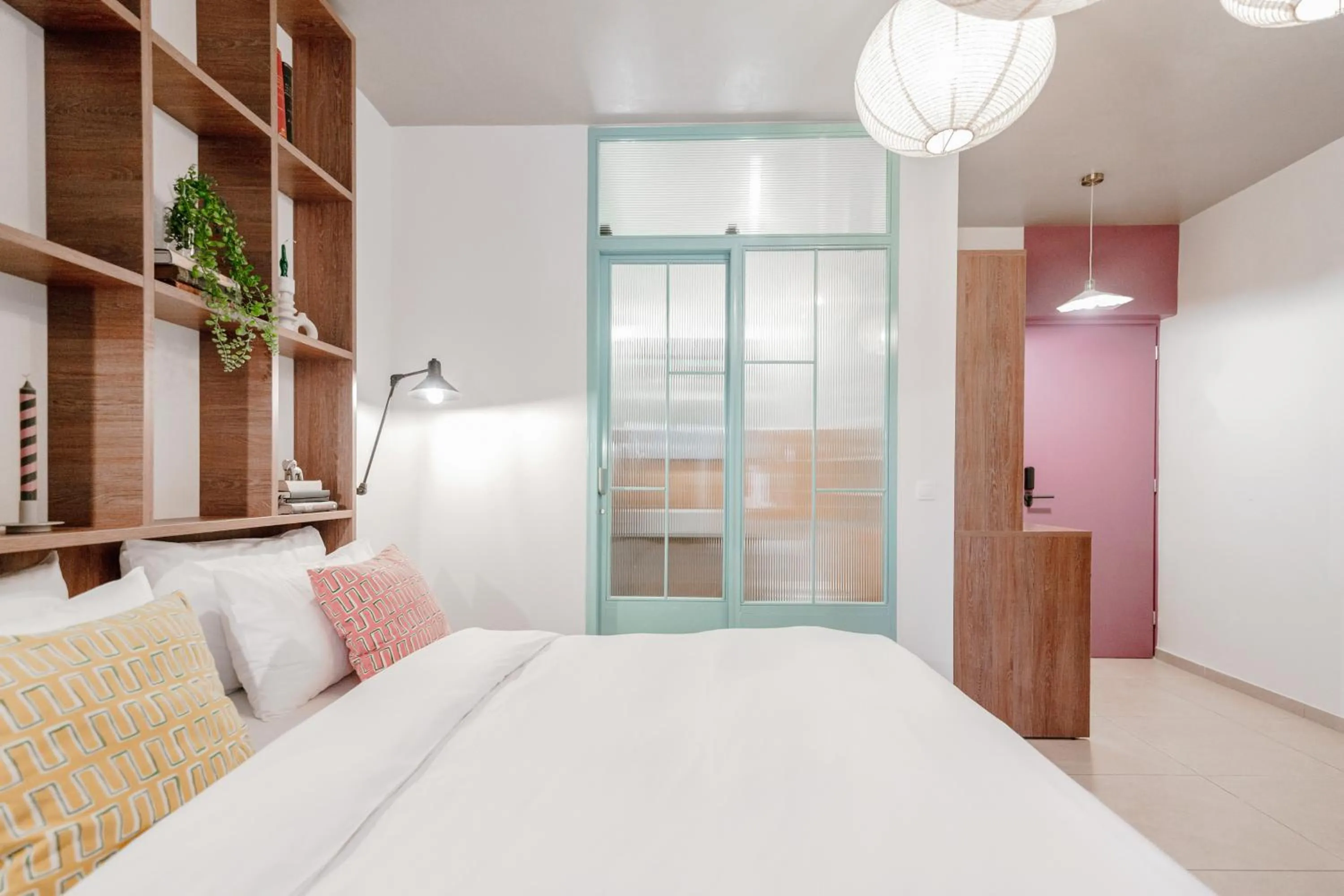 Bed in Next door Athens