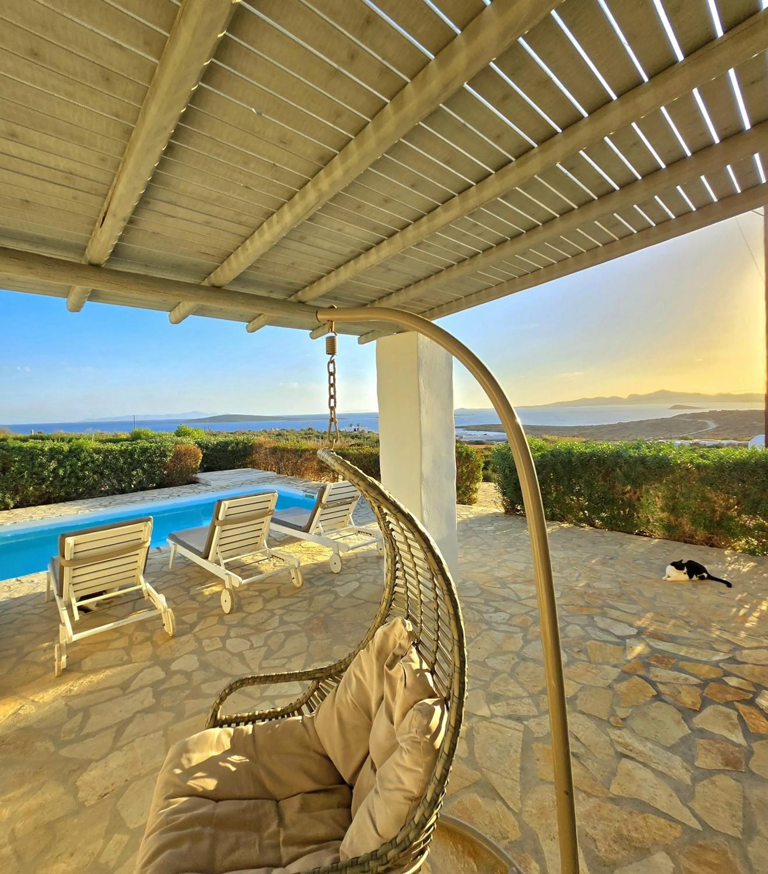 Swimming pool in Paros Afrodite Luxury Villas