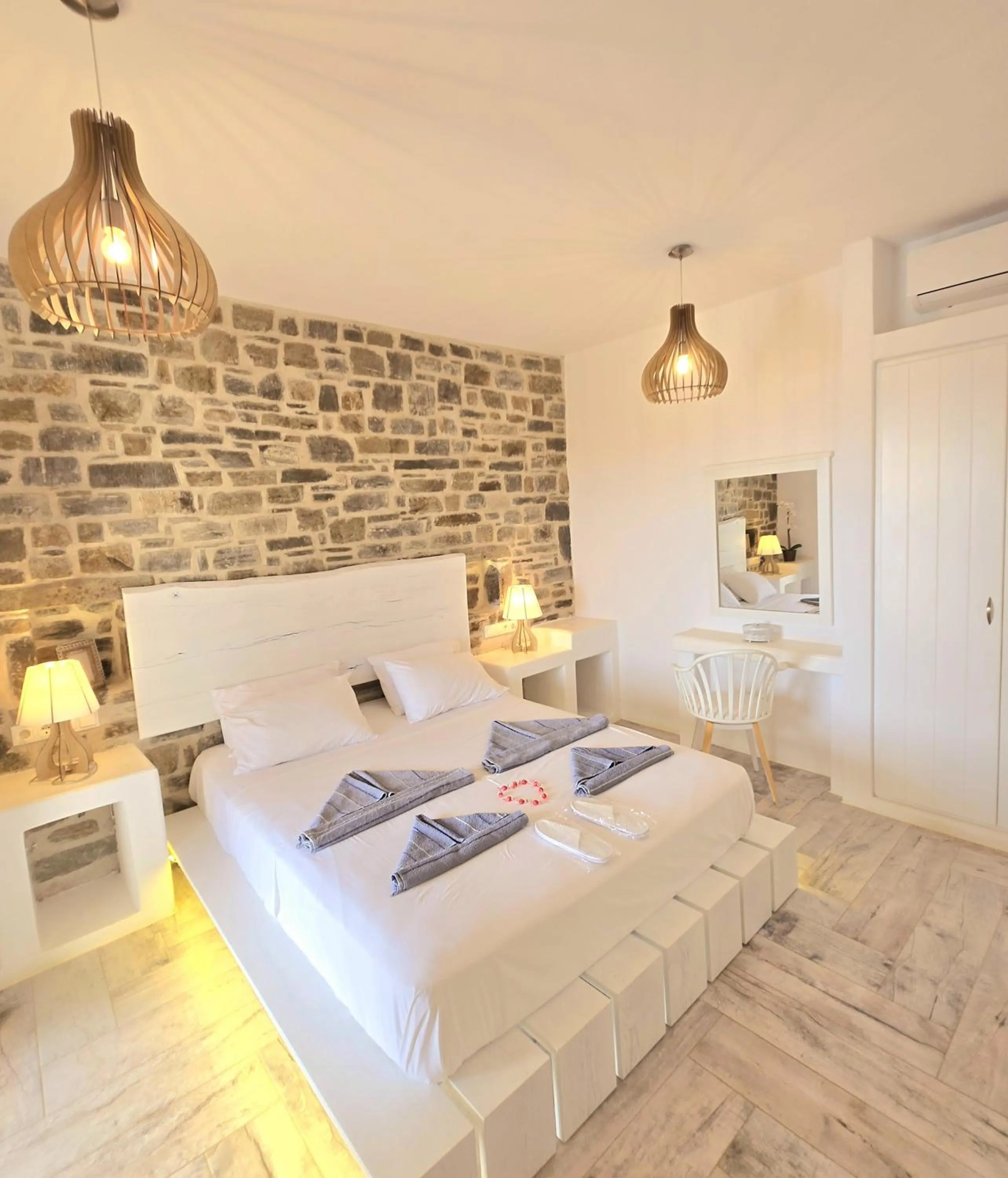 Property building, Bed in Paros Afrodite Luxury Villas