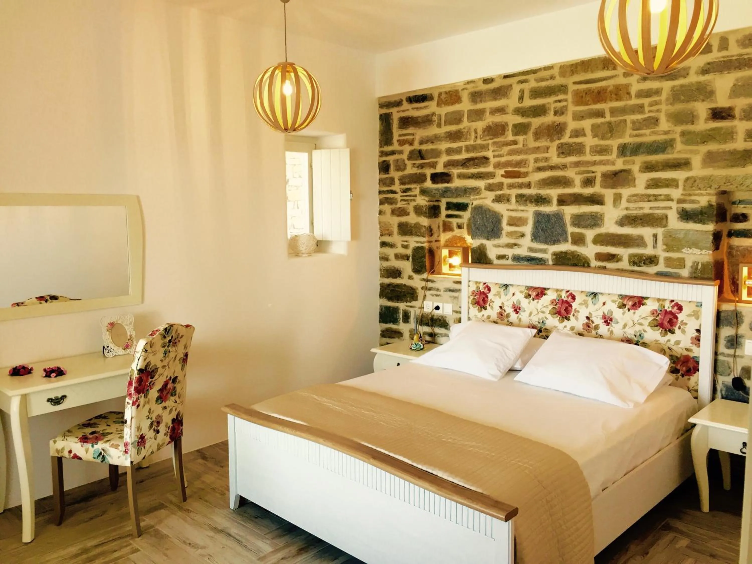 Bed in Paros Afrodite Luxury Villas