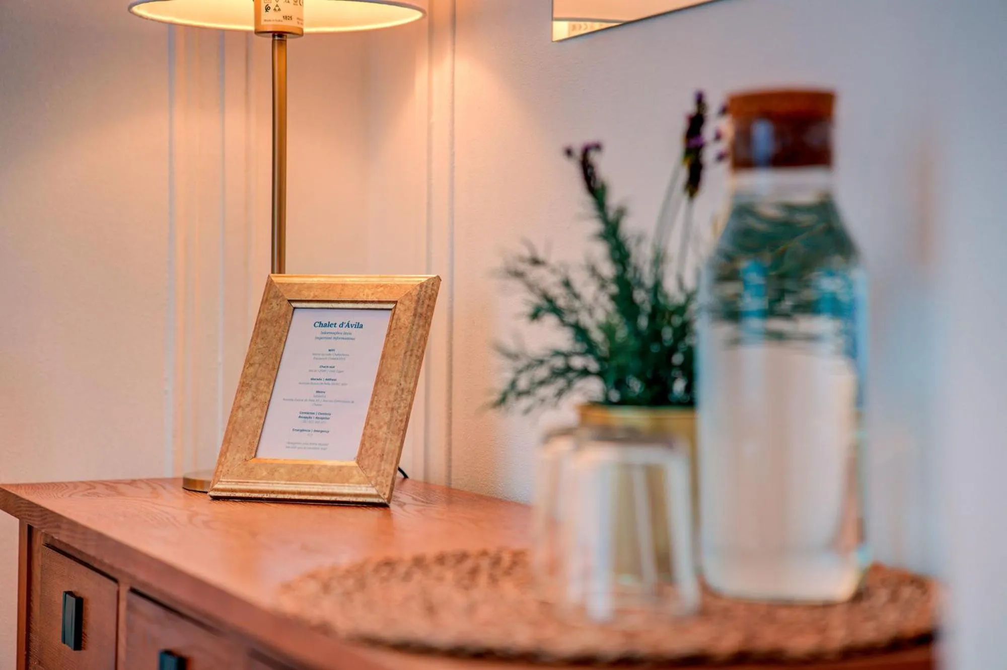 Decorative detail in Chalet D´Ávila Guest House