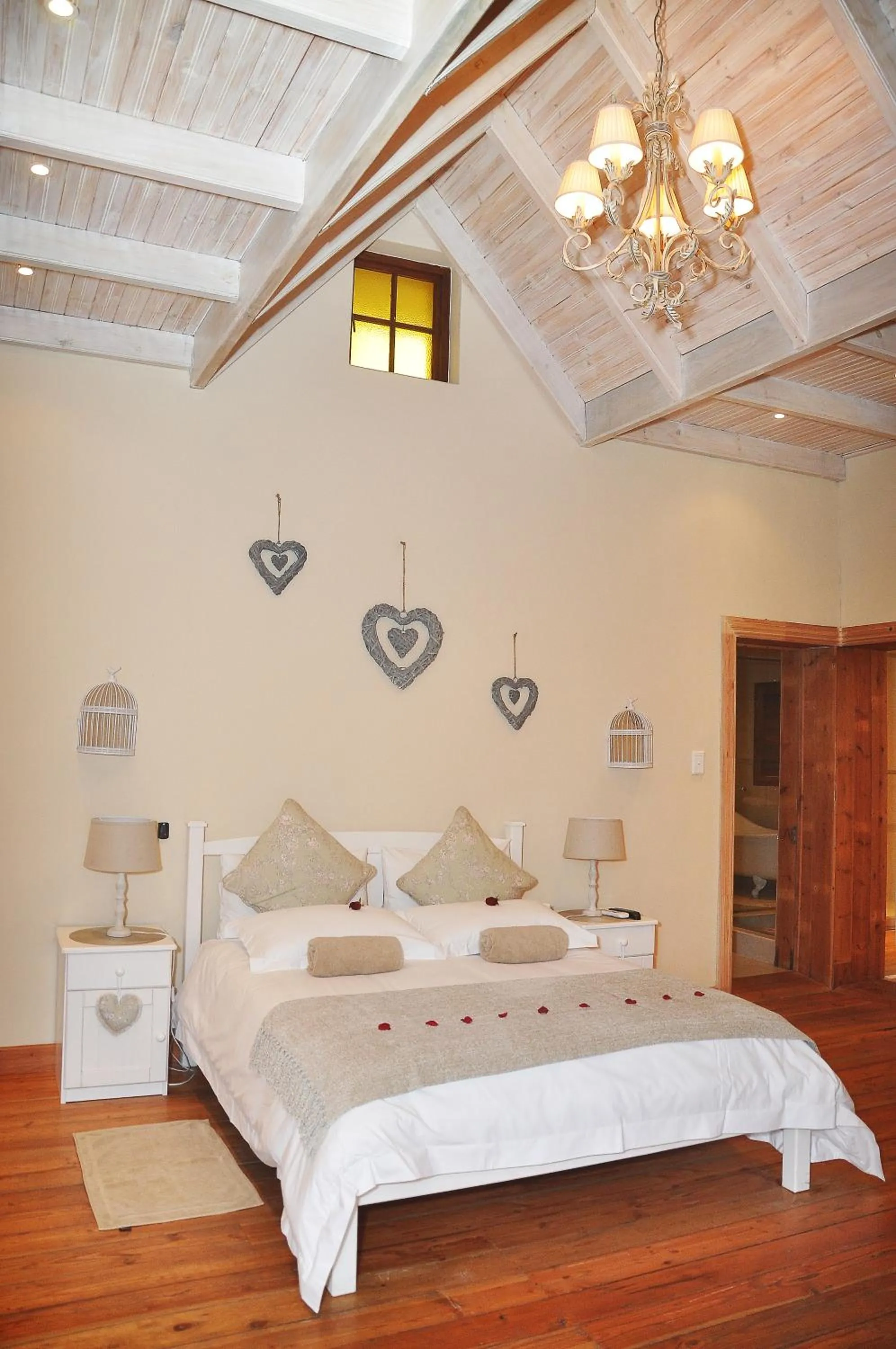 Bed in Skilpadvlei Wine Farm