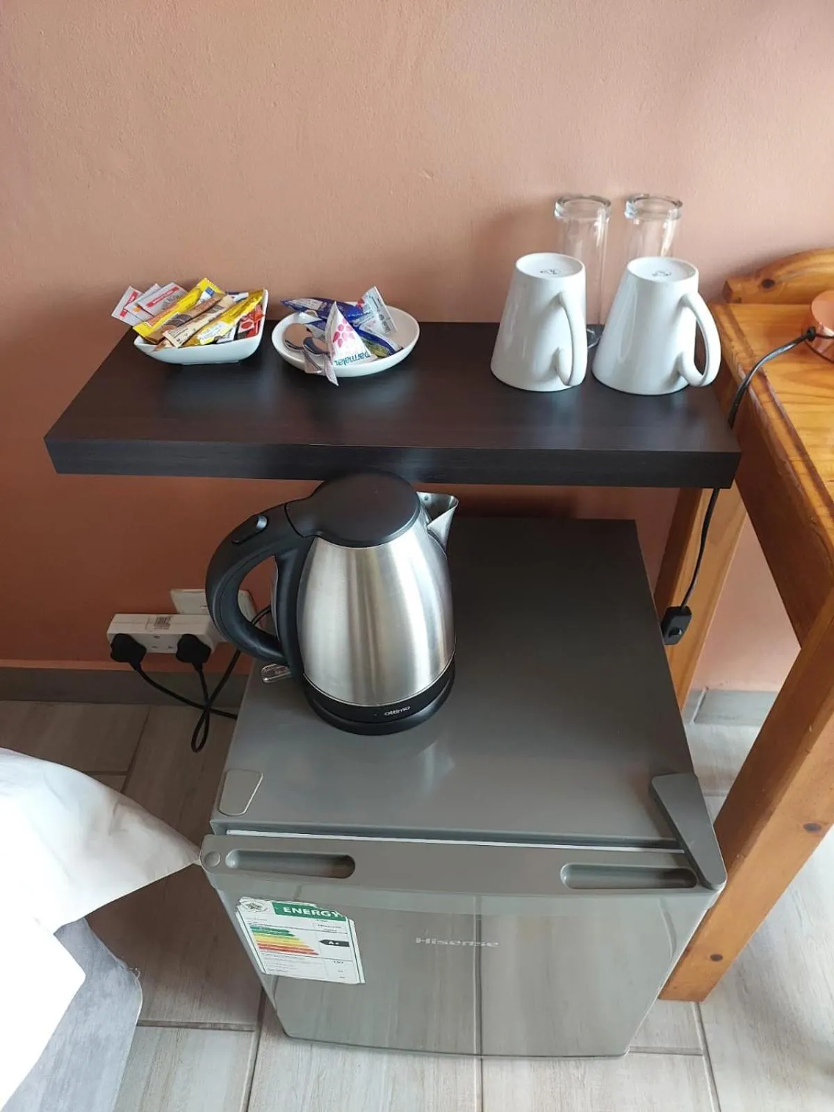 Standard Twin Room in Aero Lodge Guest House