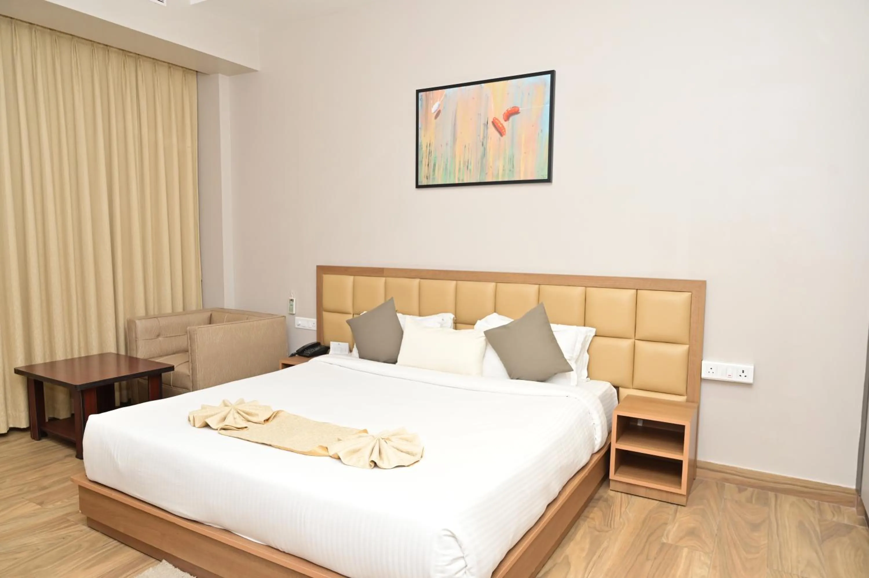 Bedroom, Bed in Finn's Weaver Resort, Kaziranga