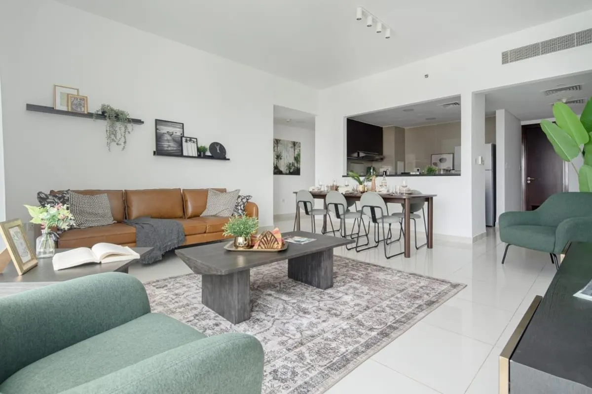 Frank Porter - Marina Blue - Marina Square, Abu Dhabi