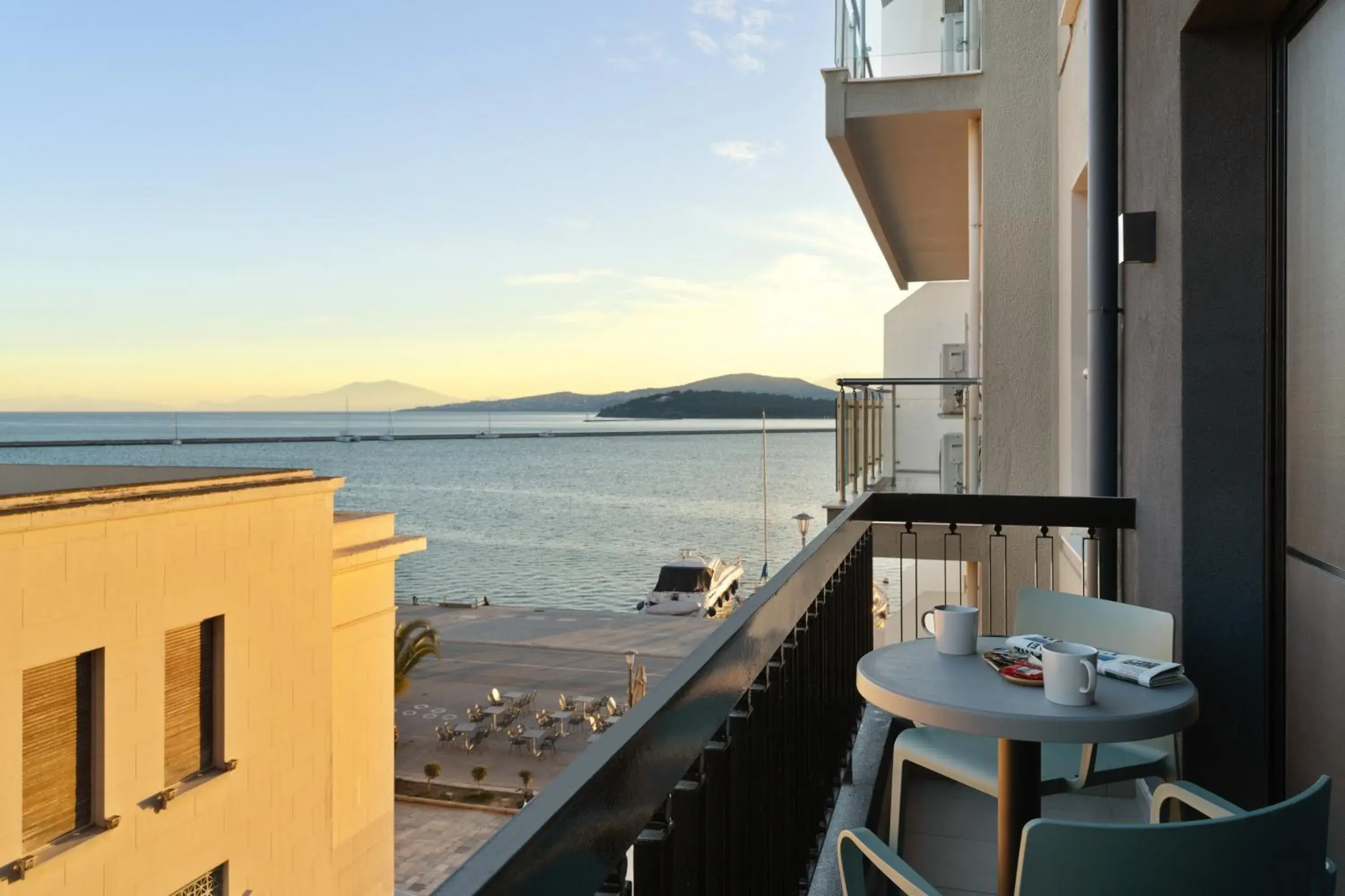 Property building in Azur Hotel Volos Property building in Azur Hotel Volos