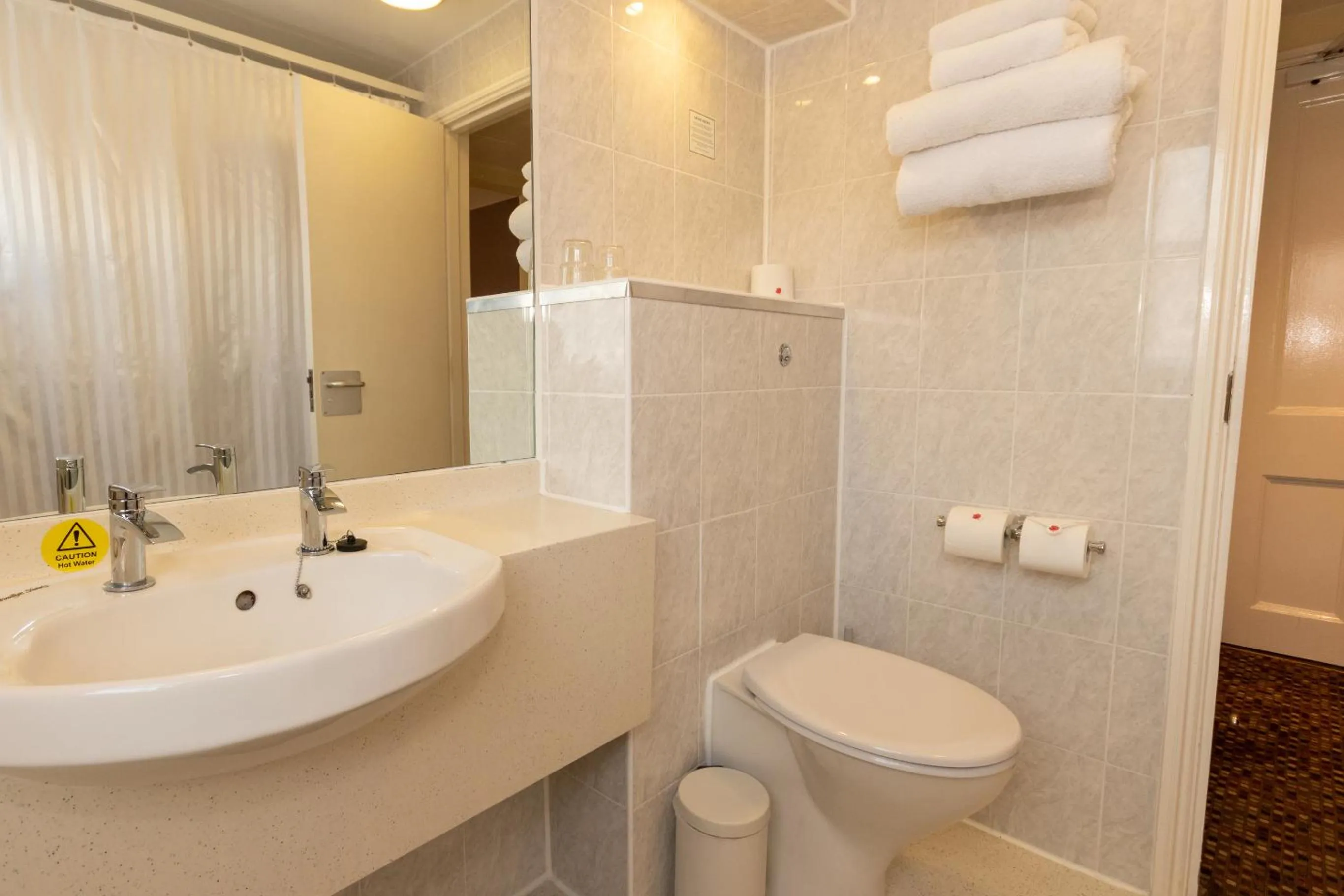 Bathroom in The Darlington Hyde Park