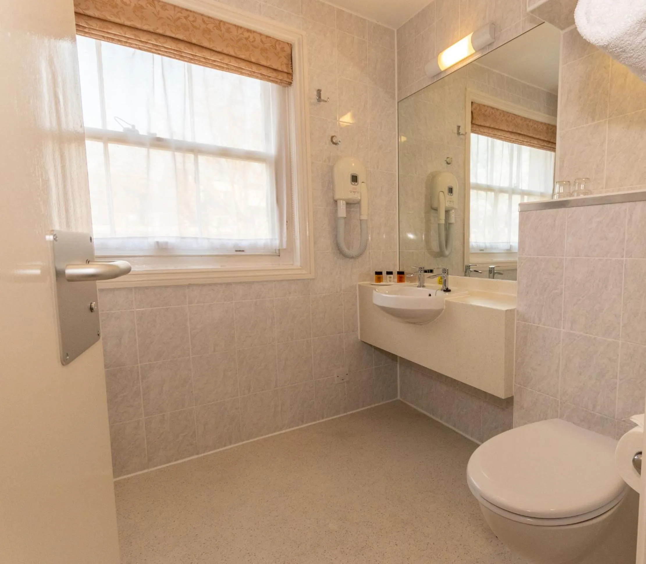 Bathroom in The Darlington Hyde Park