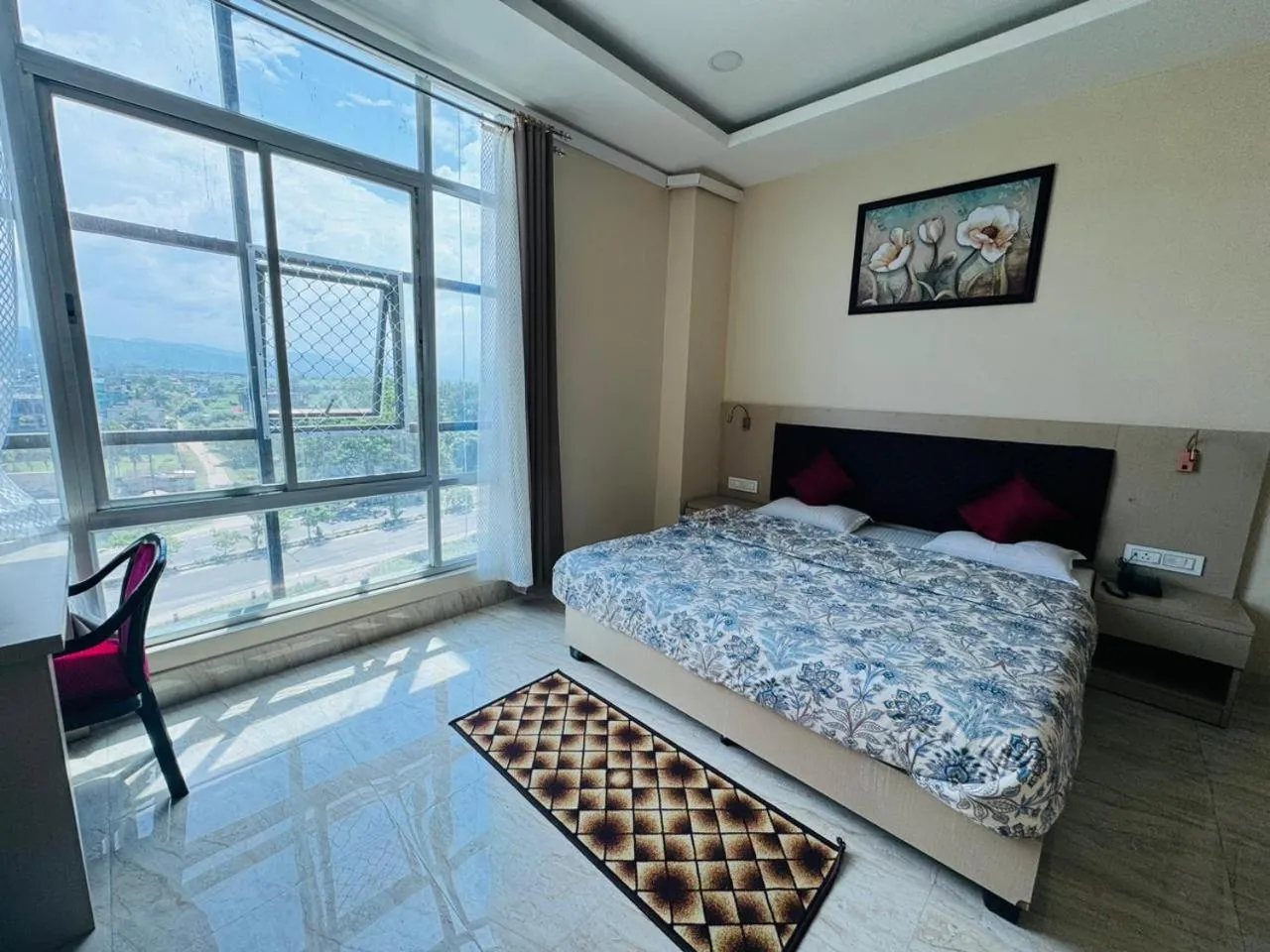 GRACE INN A Premium Guest House, Near Airport & Ion Digital