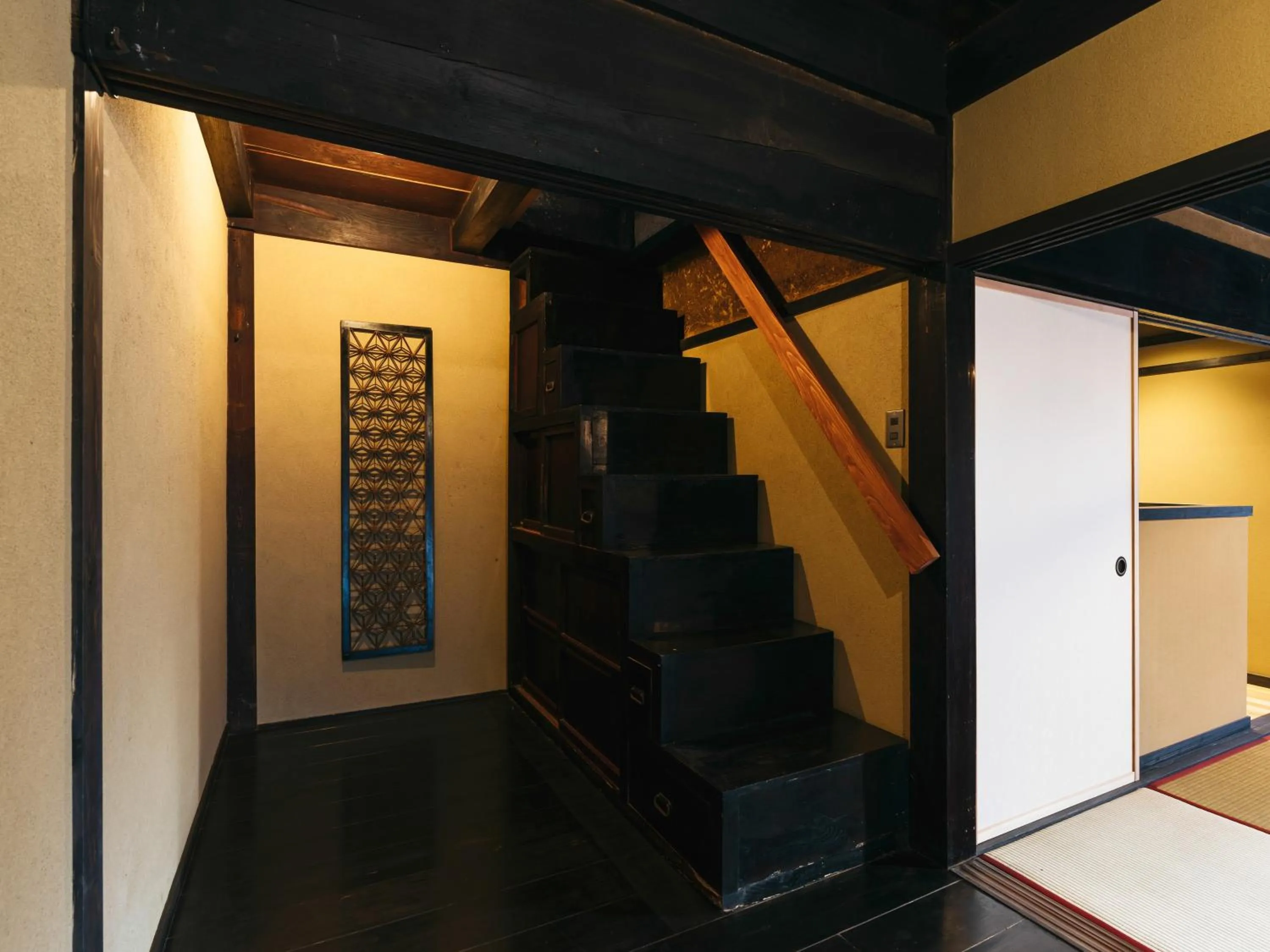 Photo of the whole room in RITA Izumo Sagiura