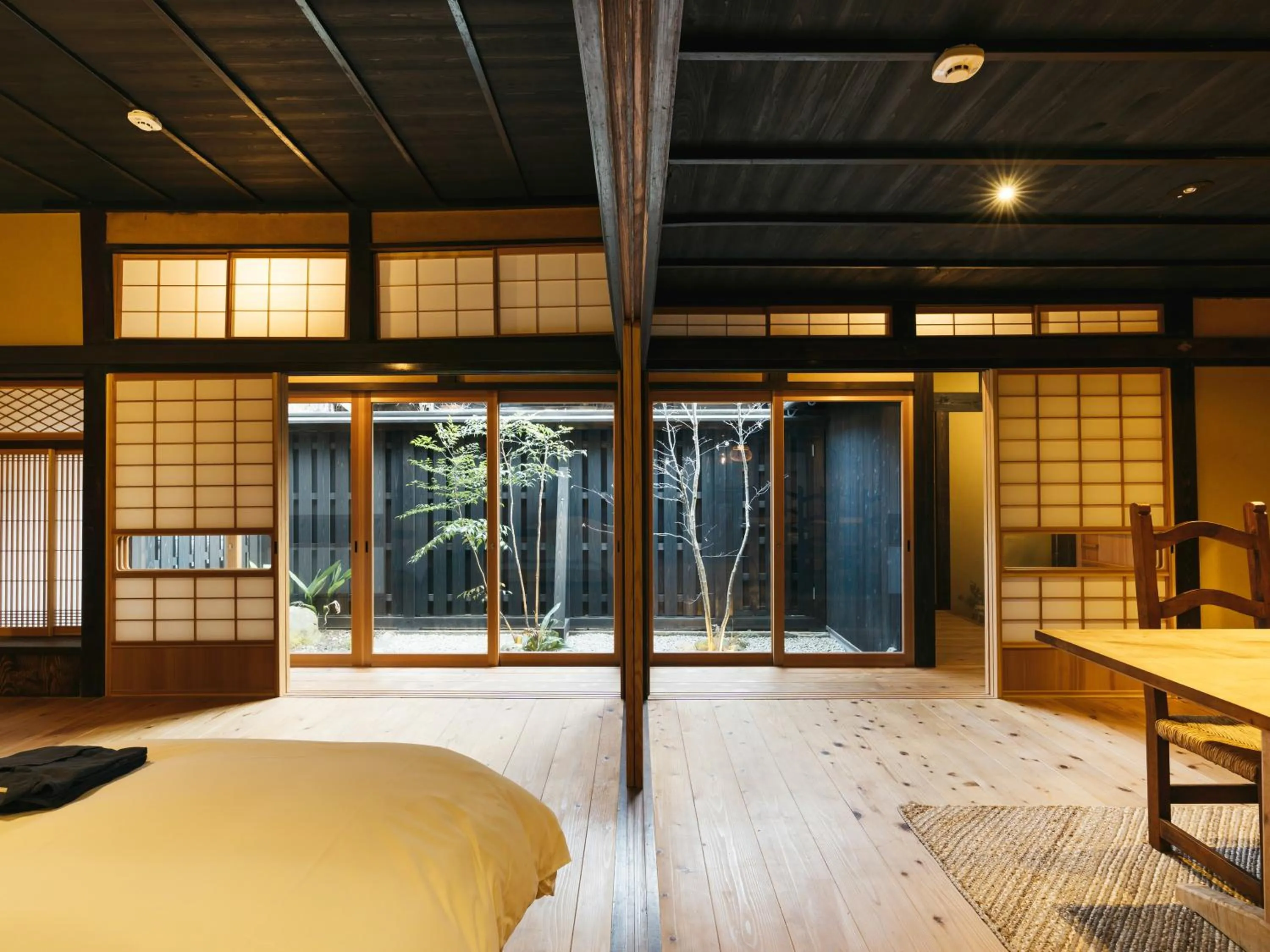 Photo of the whole room, Bed in RITA Izumo Sagiura