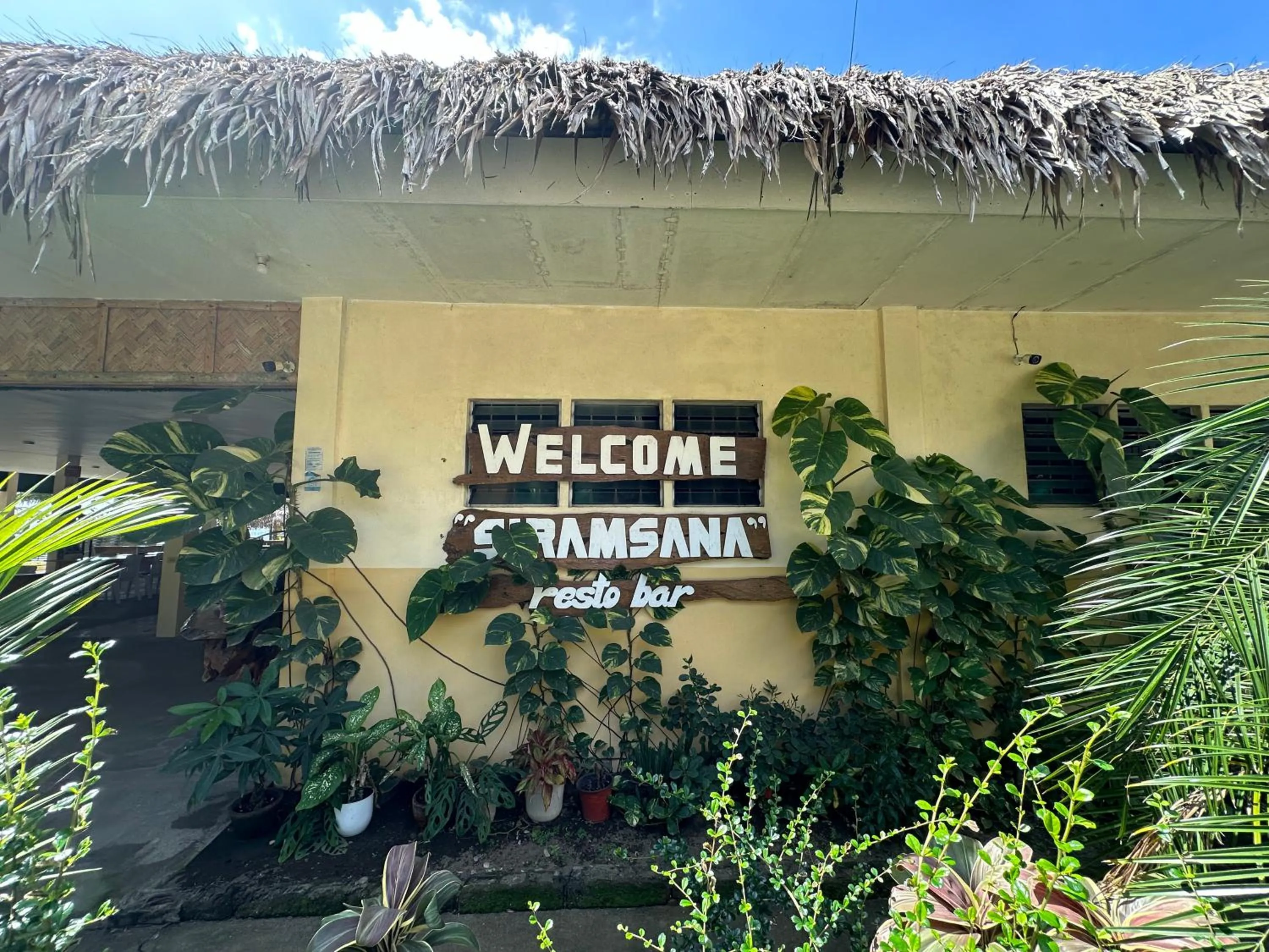 Restaurant/places to eat in Dancalan Beach Resort