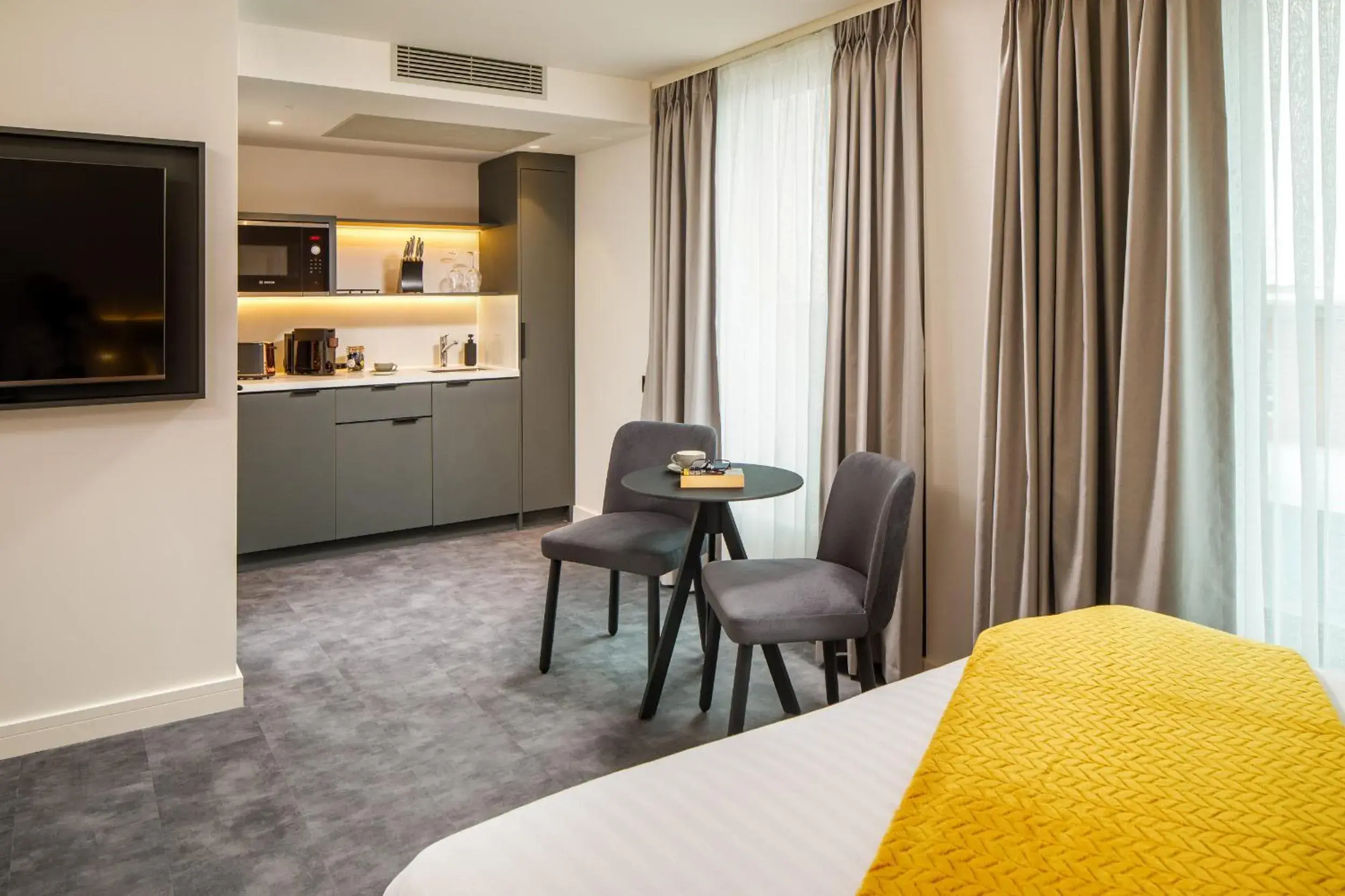 Bedroom in Southgate Hotel London Bedroom in Southgate Hotel London