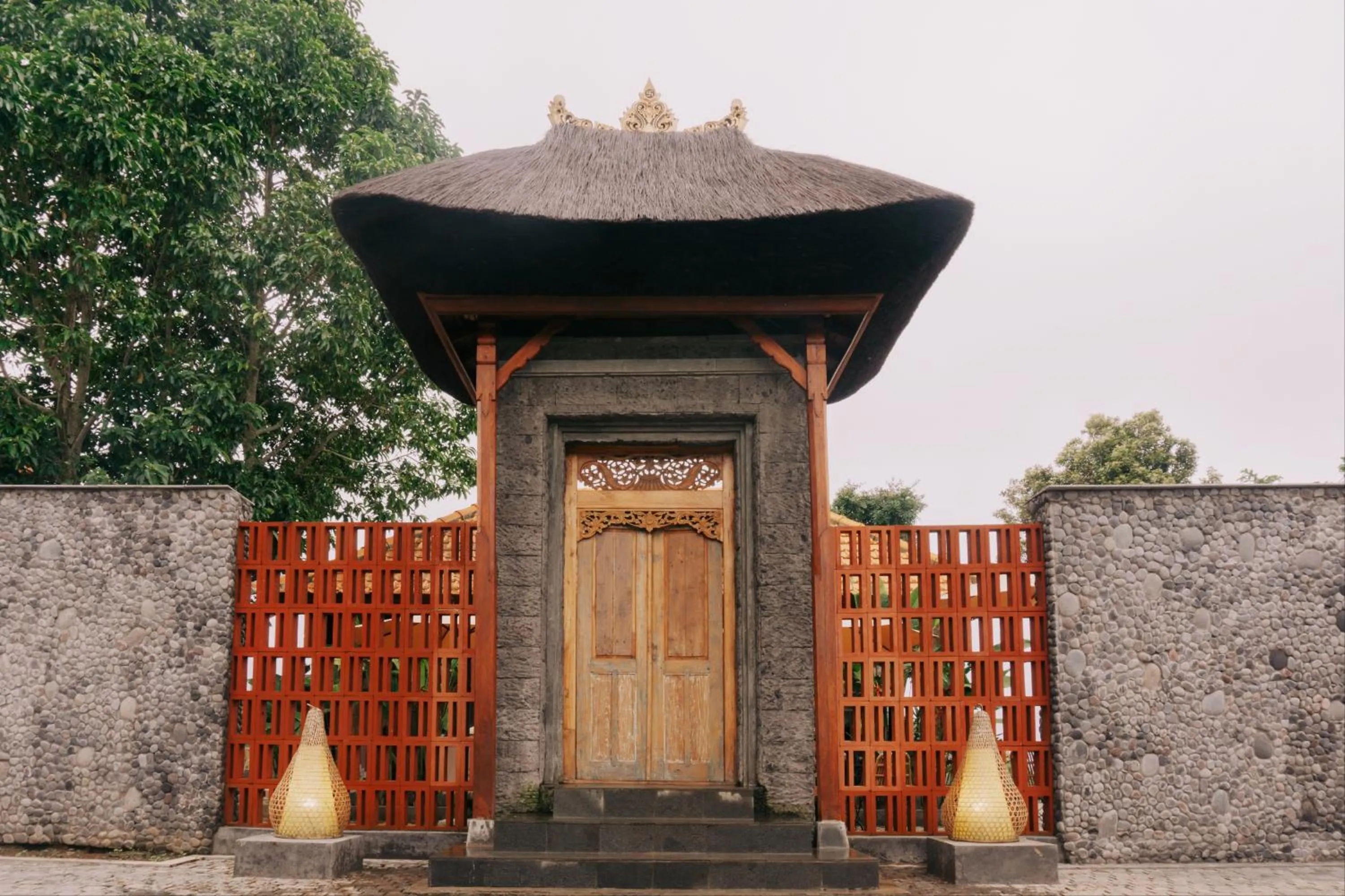 Facade/entrance in Camaradvipa Retreat Munduk