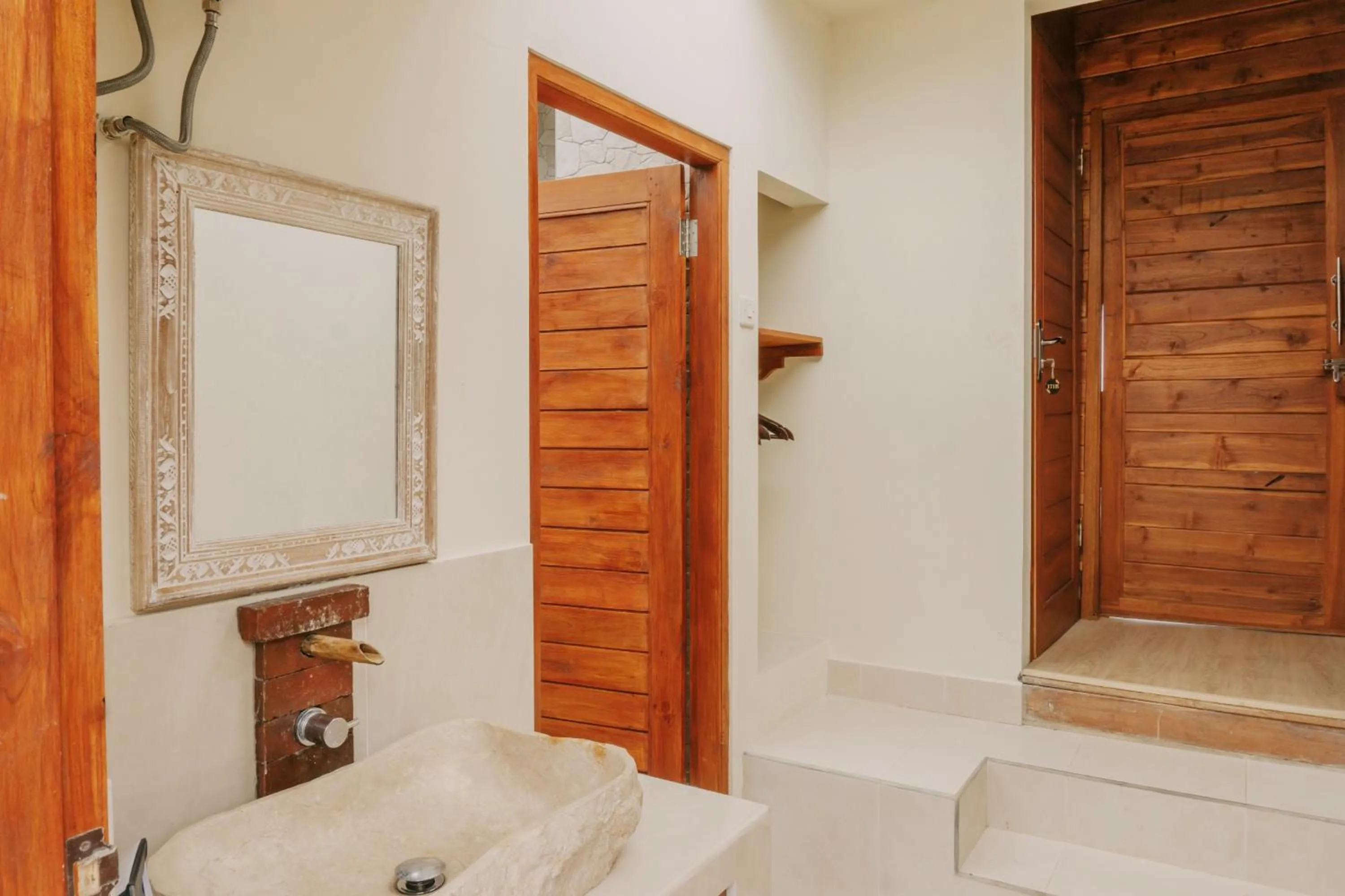 Bathroom in Camaradvipa Retreat Munduk