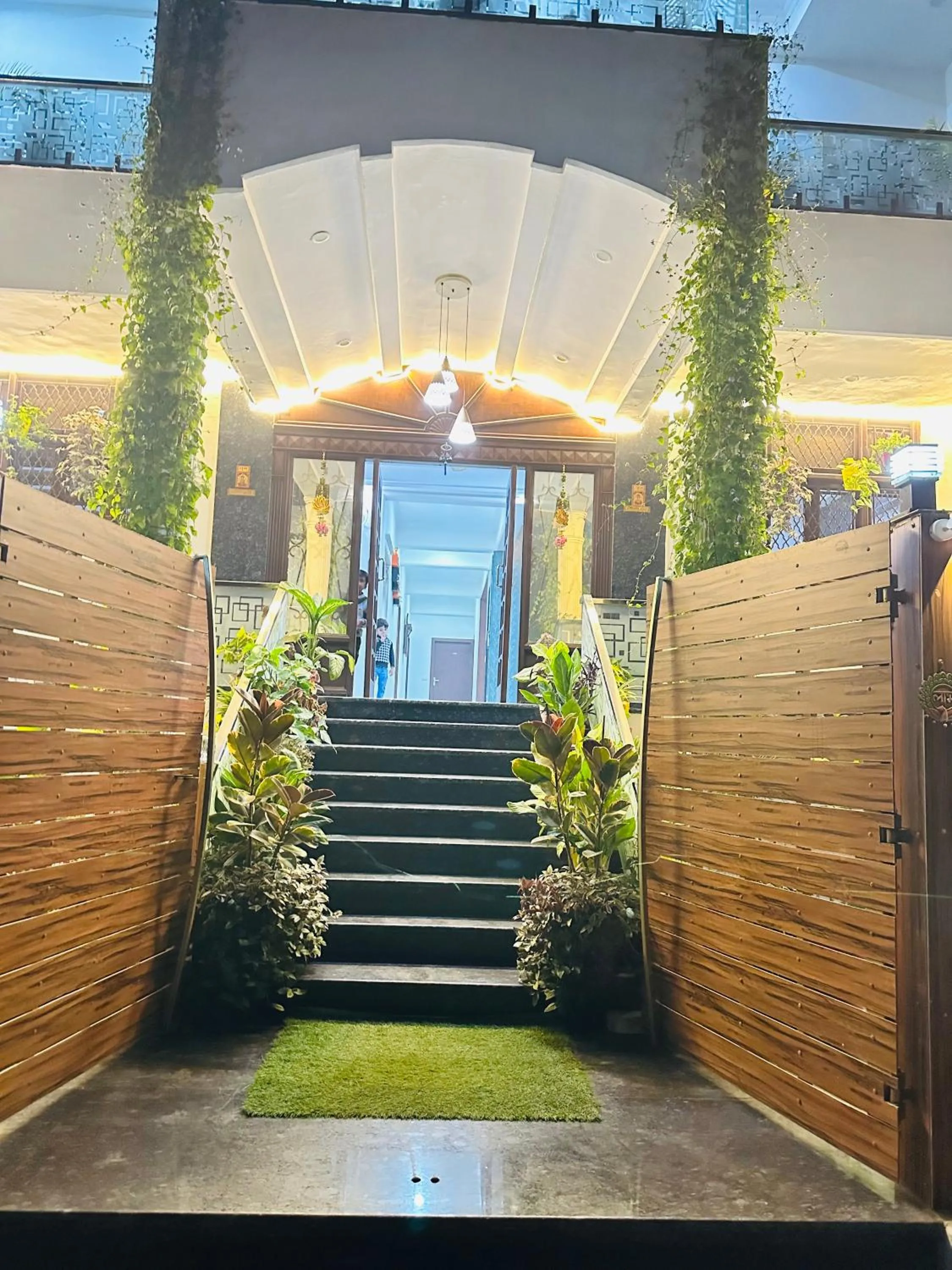 Facade/entrance in Sheela Homestay