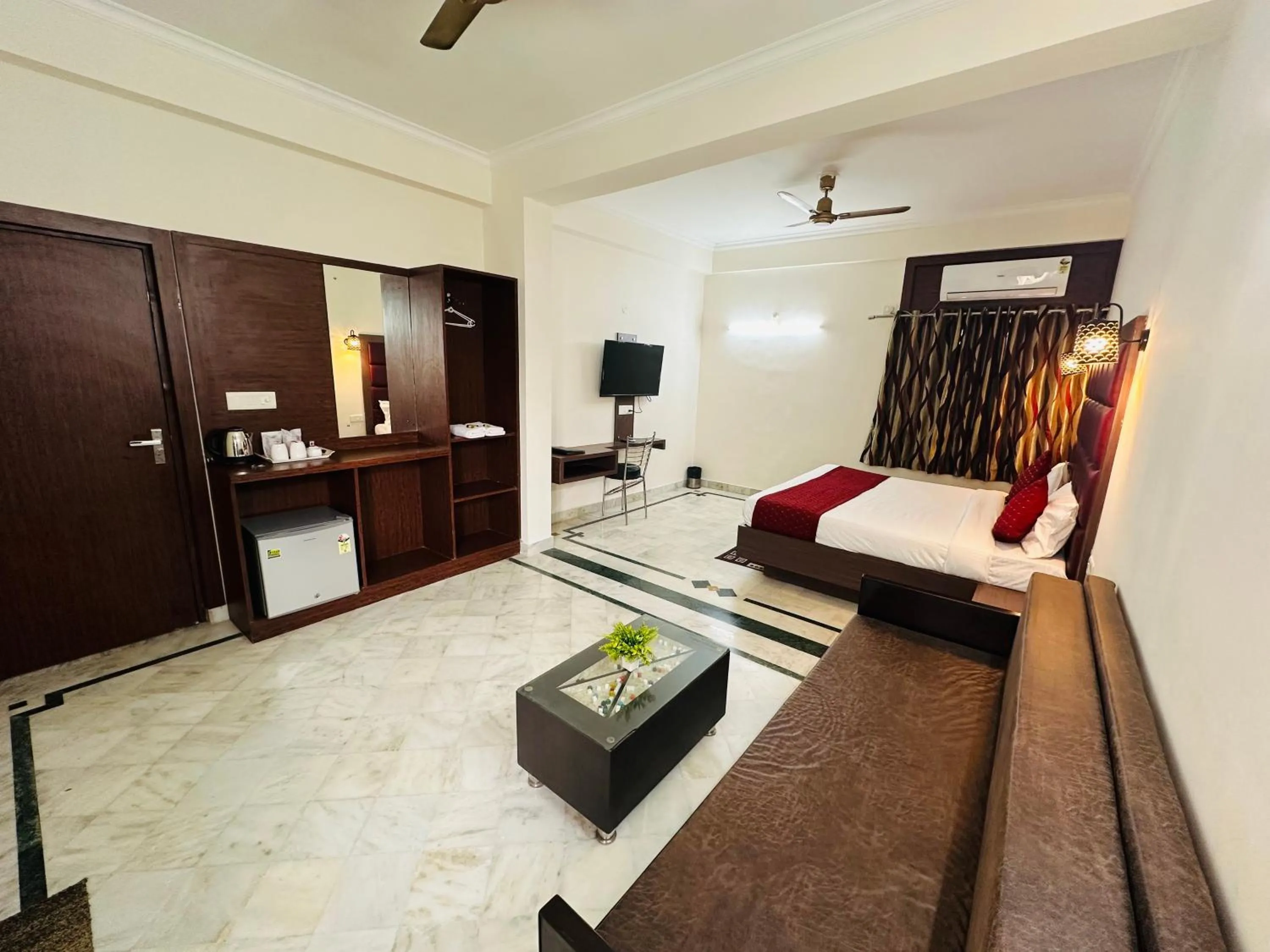 TV and multimedia, Bed in Sheela Homestay