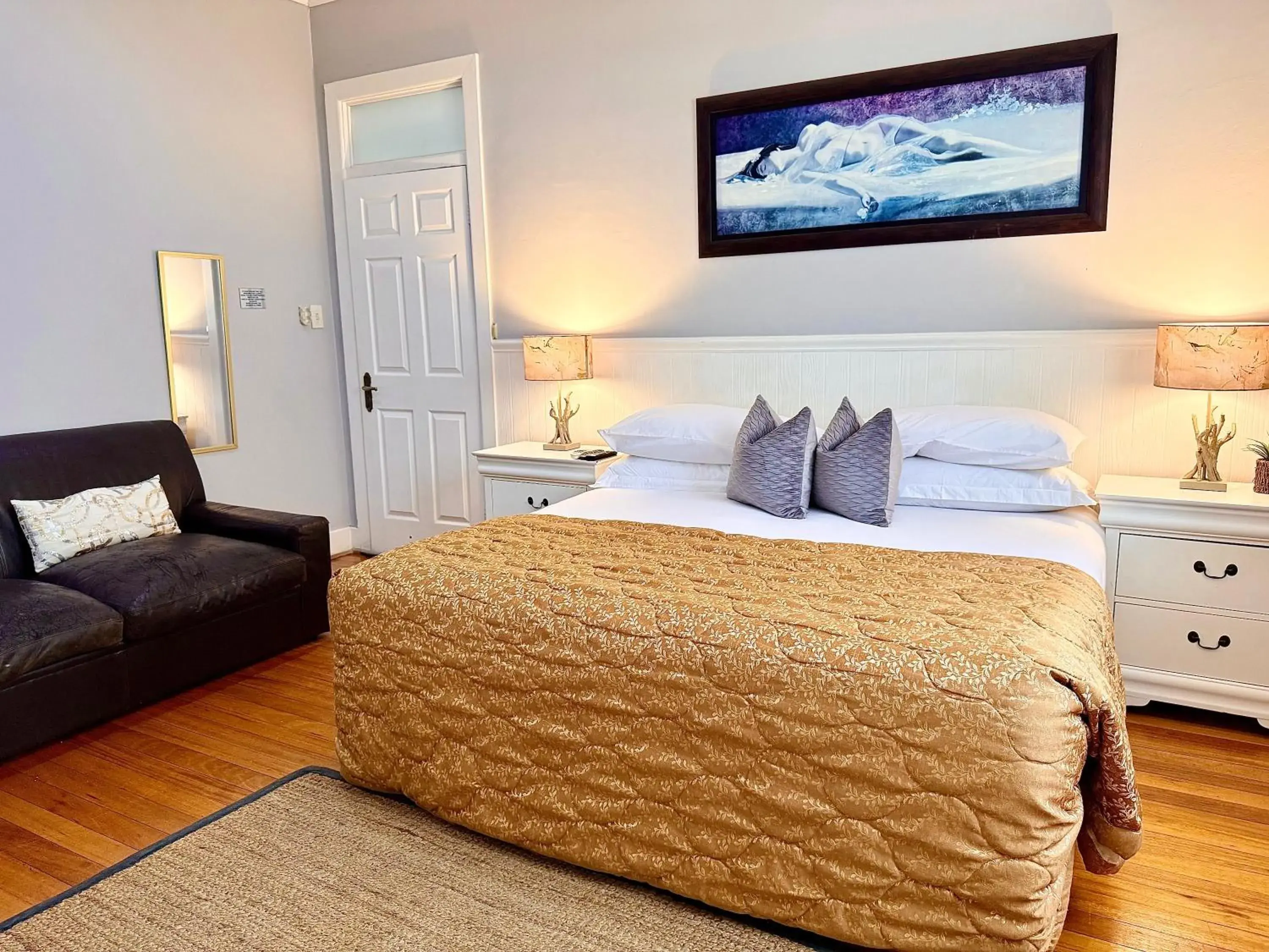 Superior Double or Twin Room in Musgrave Avenue Guest Lodge Superior Double or Twin Room in Musgrave Avenue Guest Lodge