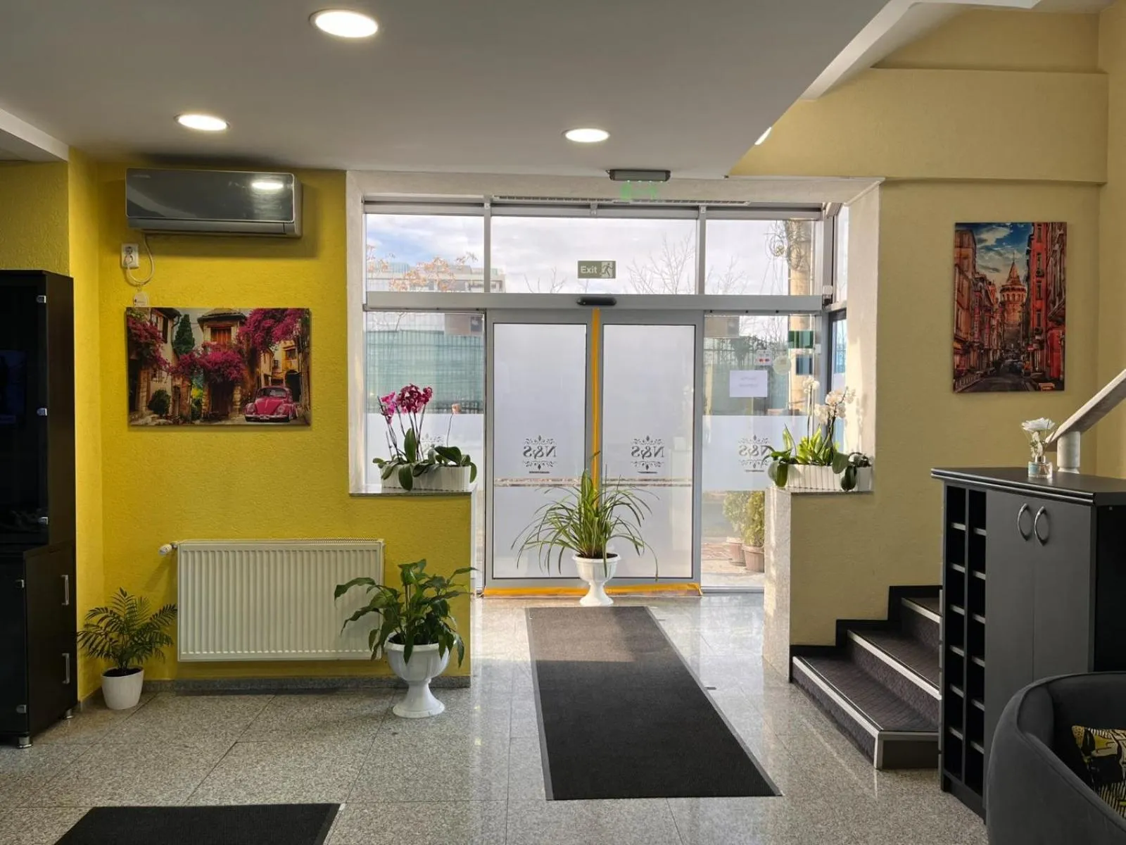 Facade/entrance in Pensiunea Nys
