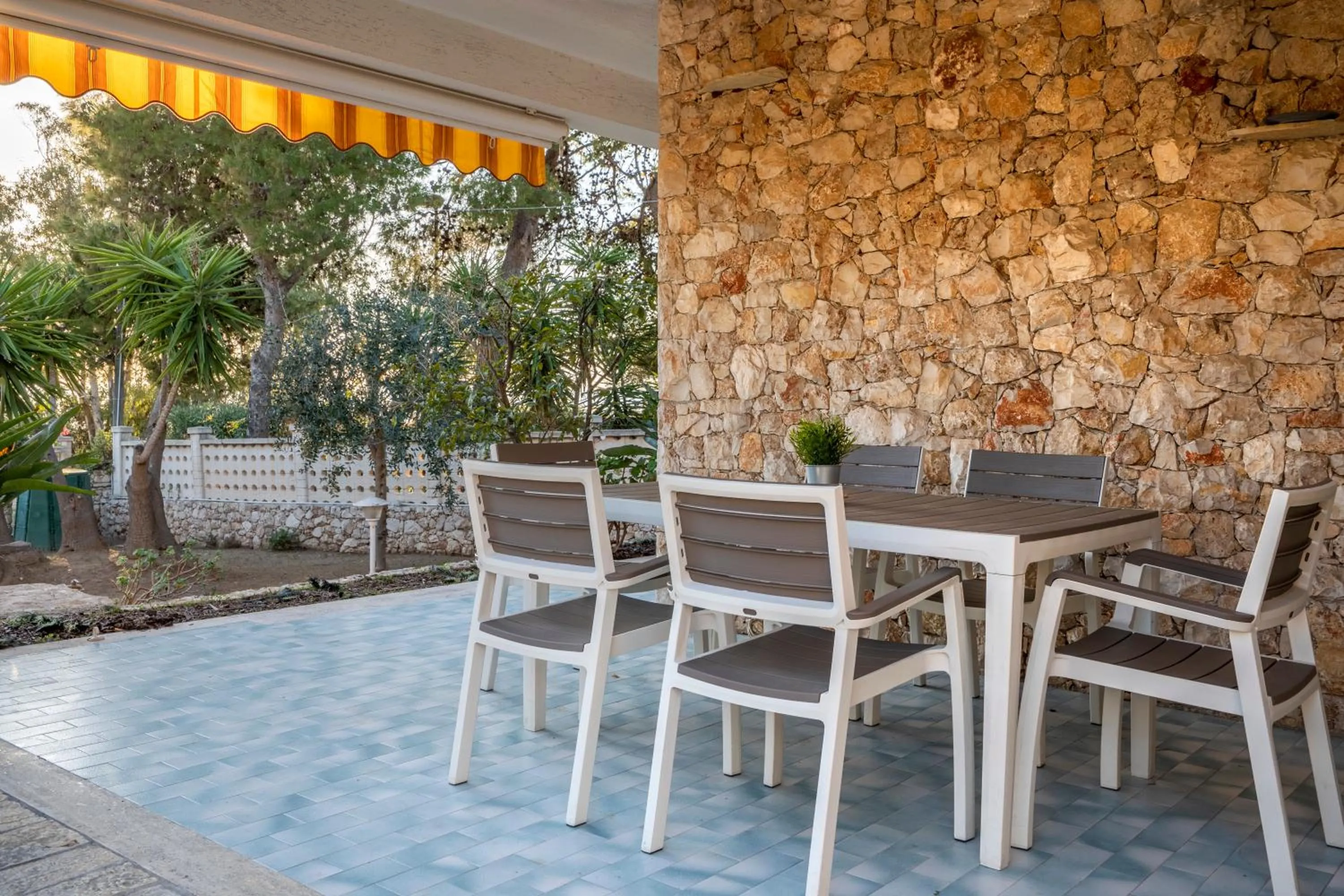 Patio in GuestHost - Villa Torre Leporano a due passi dal mare