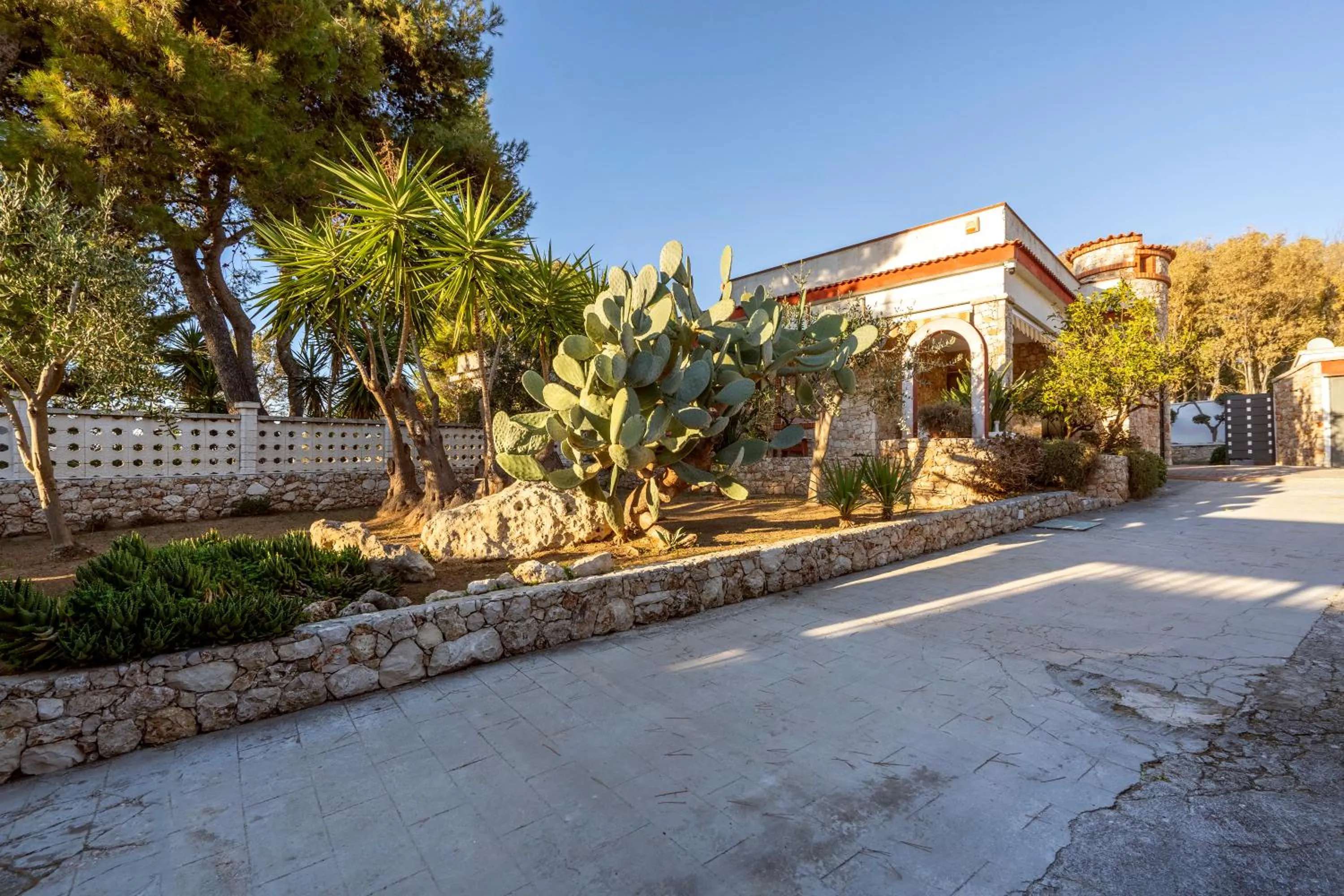 Property building in GuestHost - Villa Torre Leporano a due passi dal mare