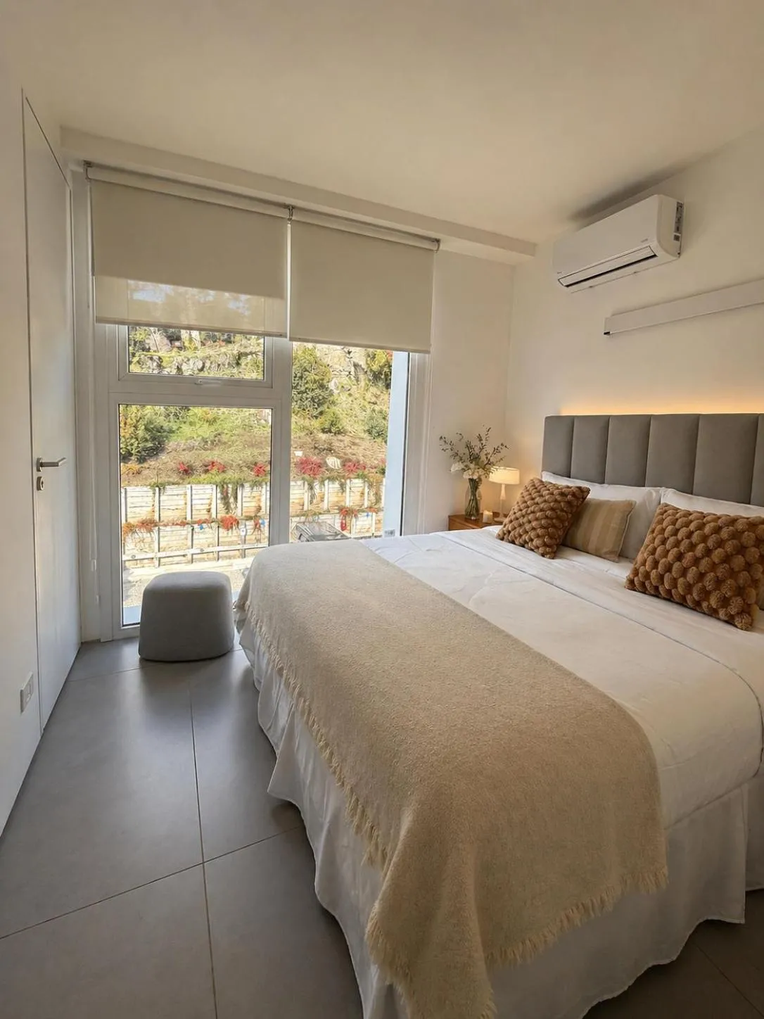 Photo of the whole room, Bed in B612 Bariloche