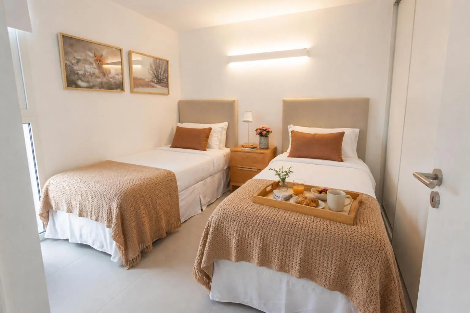 Photo of the whole room, Bed in B612 Bariloche