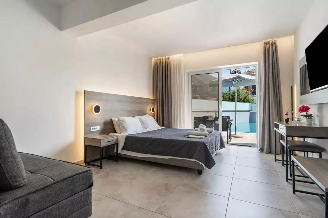 BLUE STAR APARTHOTEL