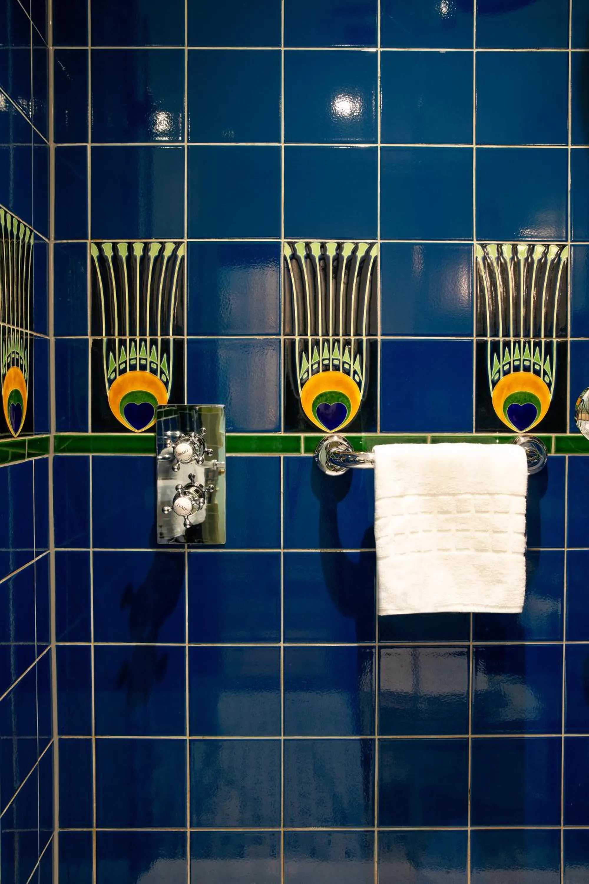 Bathroom in Elmbank York, Tapestry Collection by Hilton