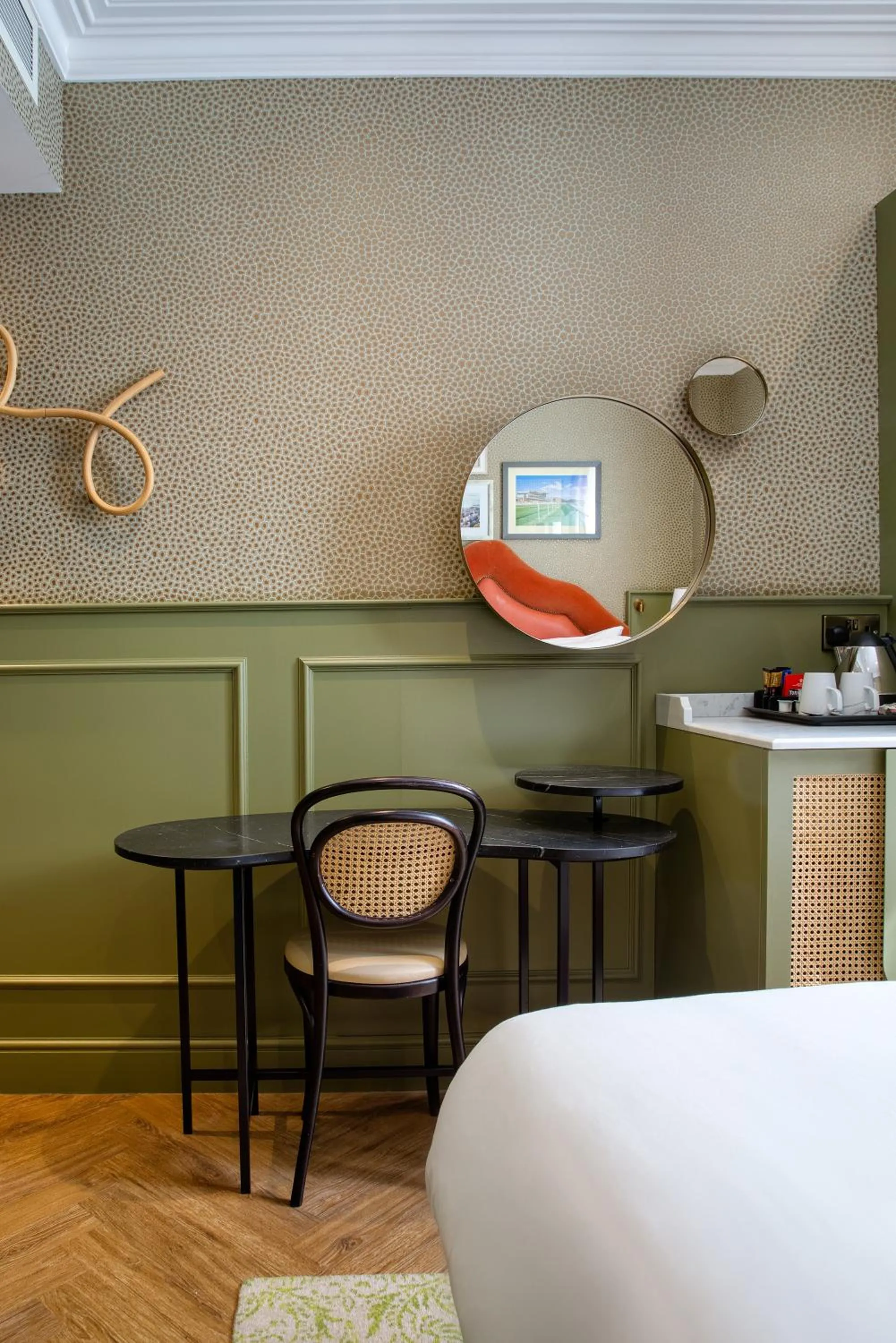 Bed in Elmbank York, Tapestry Collection by Hilton