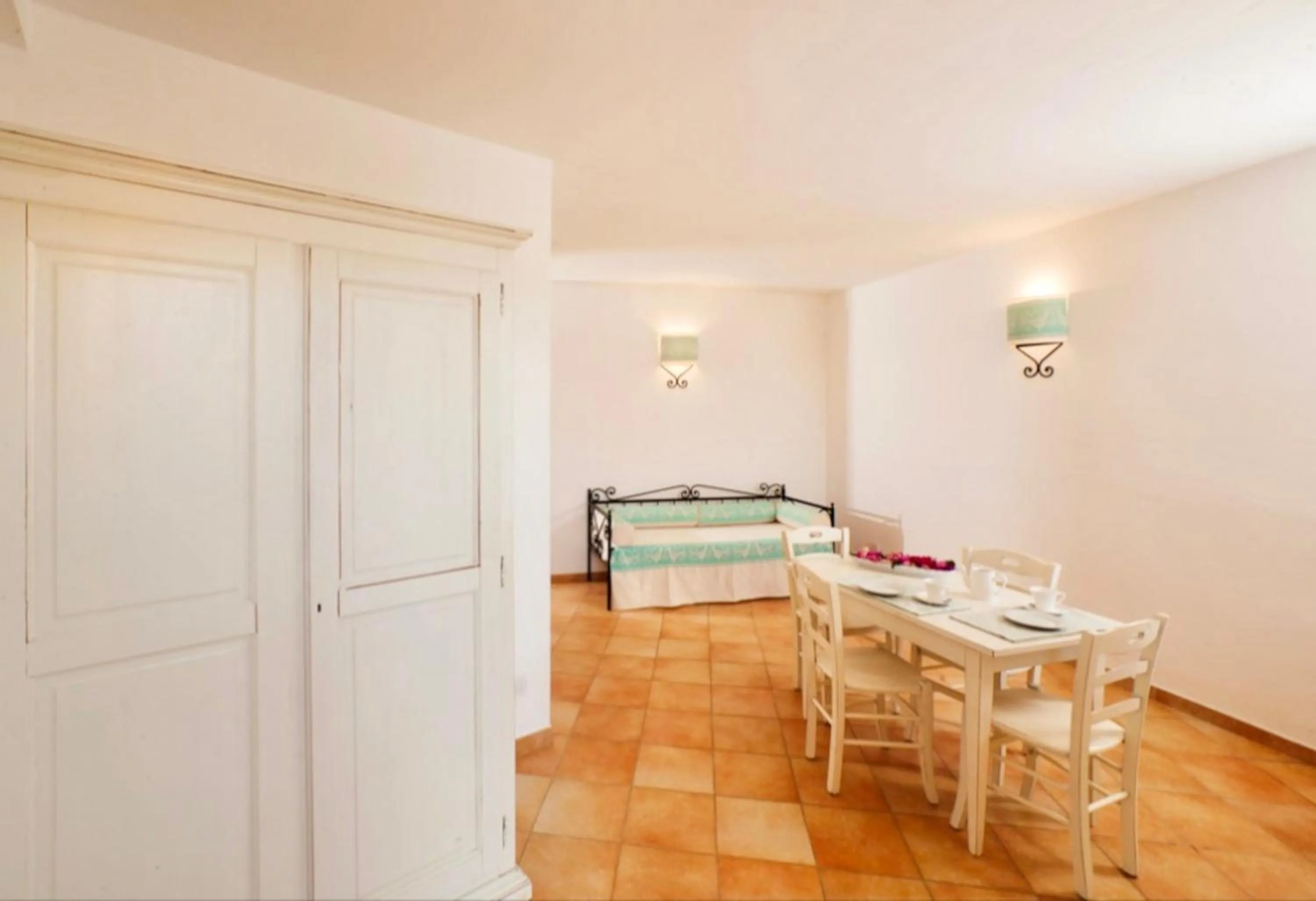 Living room, Bed in Residence Baia dei Mirti