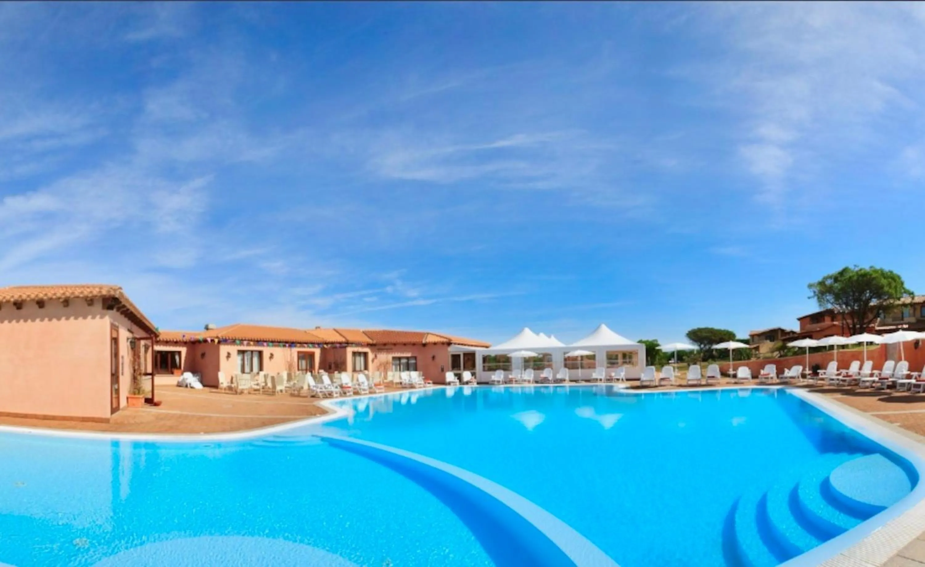 Swimming pool in Residence Baia dei Mirti