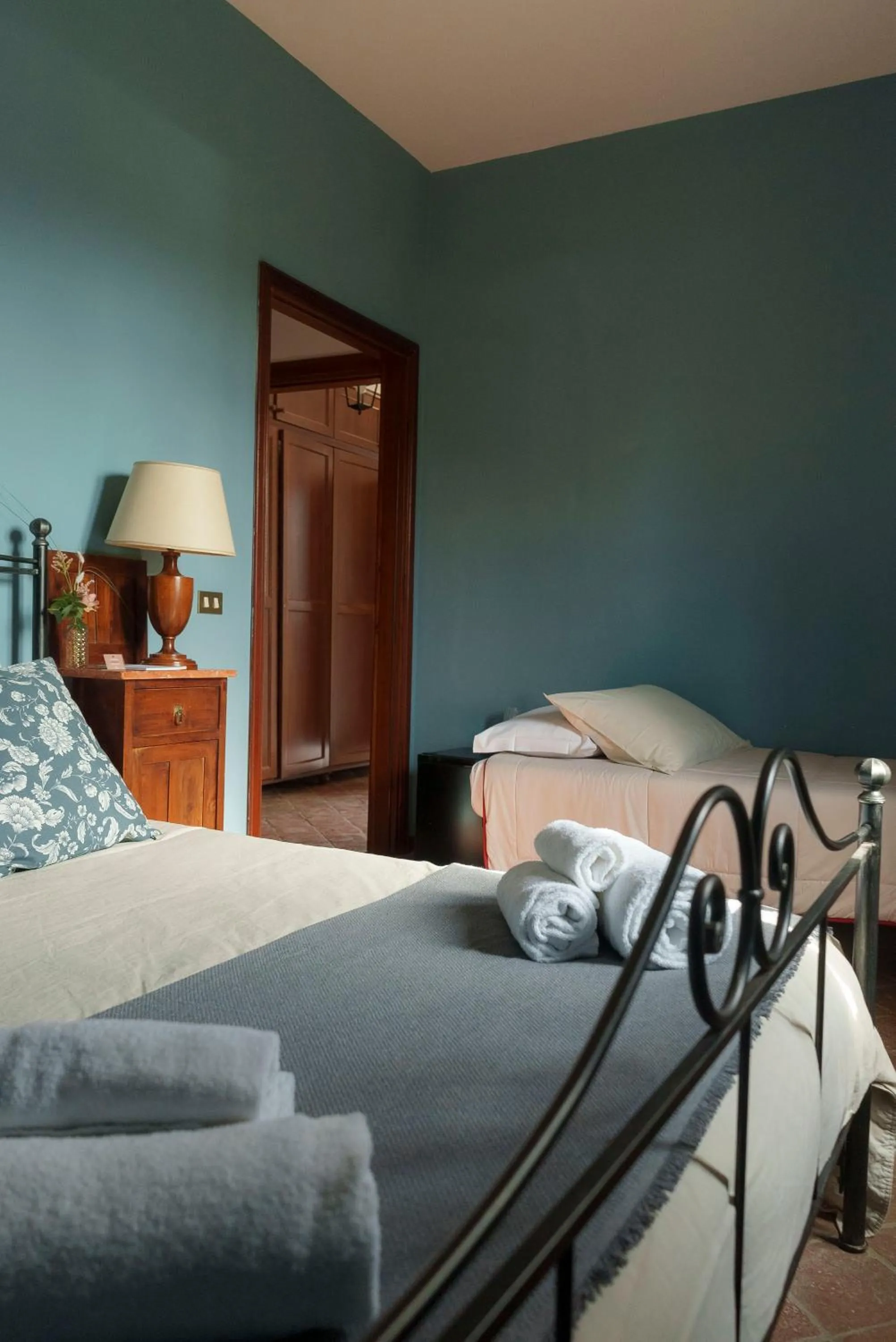 Photo of the whole room, Bed in Relais di campagna la polledrara