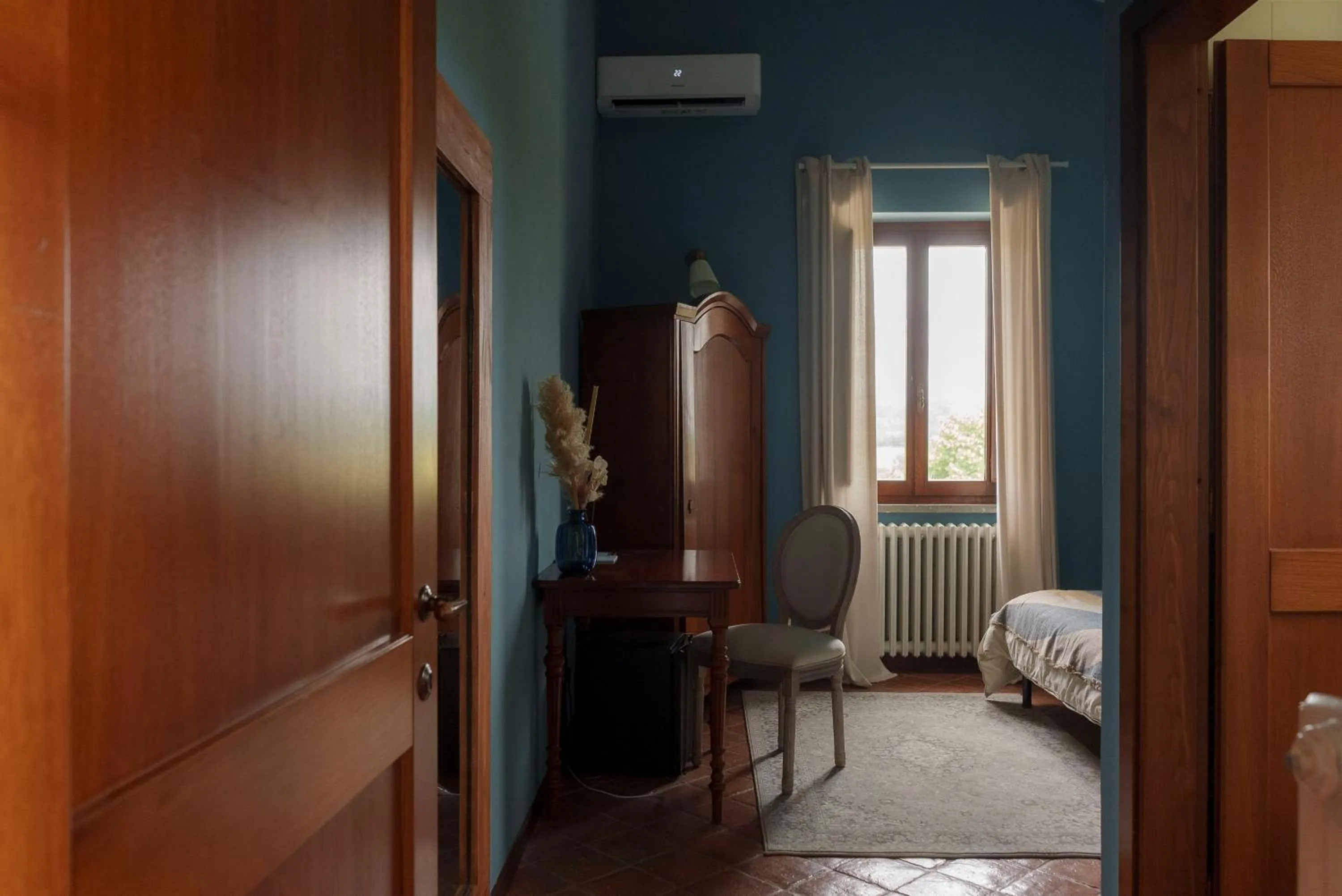 Photo of the whole room, Bed in Relais di campagna la polledrara