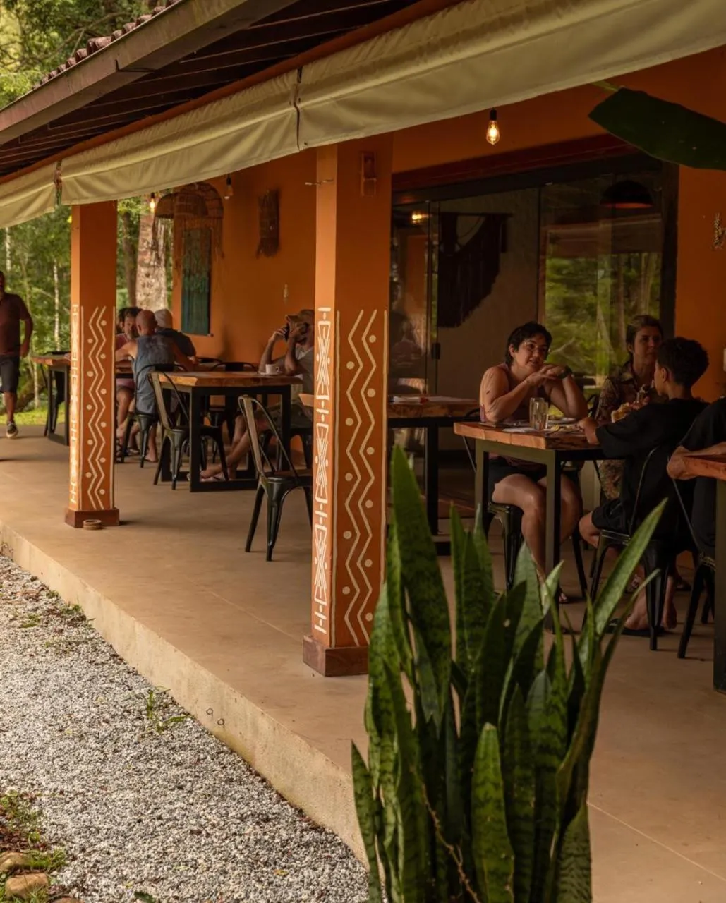 Restaurant/places to eat in Sítio Flor das Águas