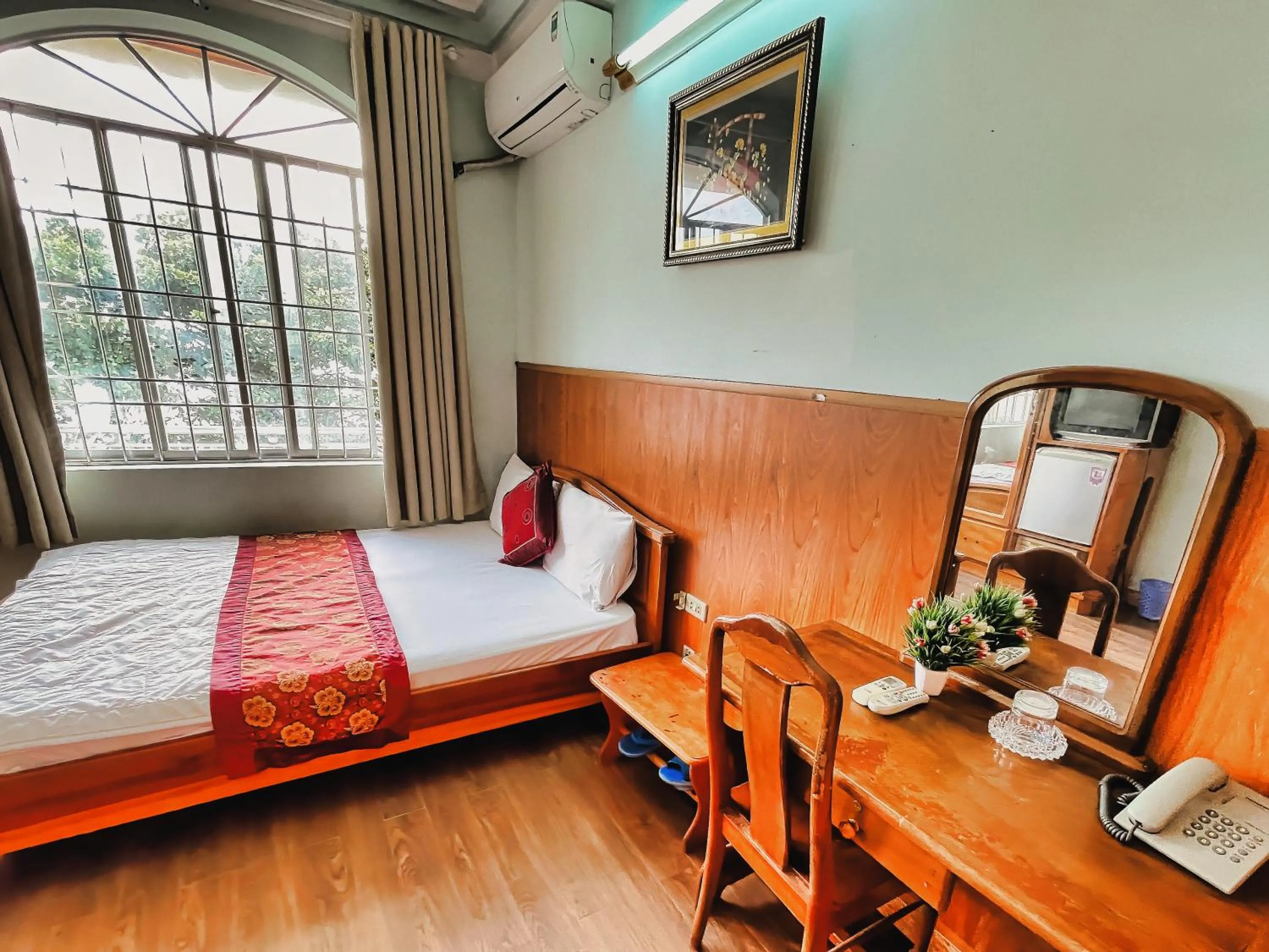 Bed in Quang Vinh 2 Hotel