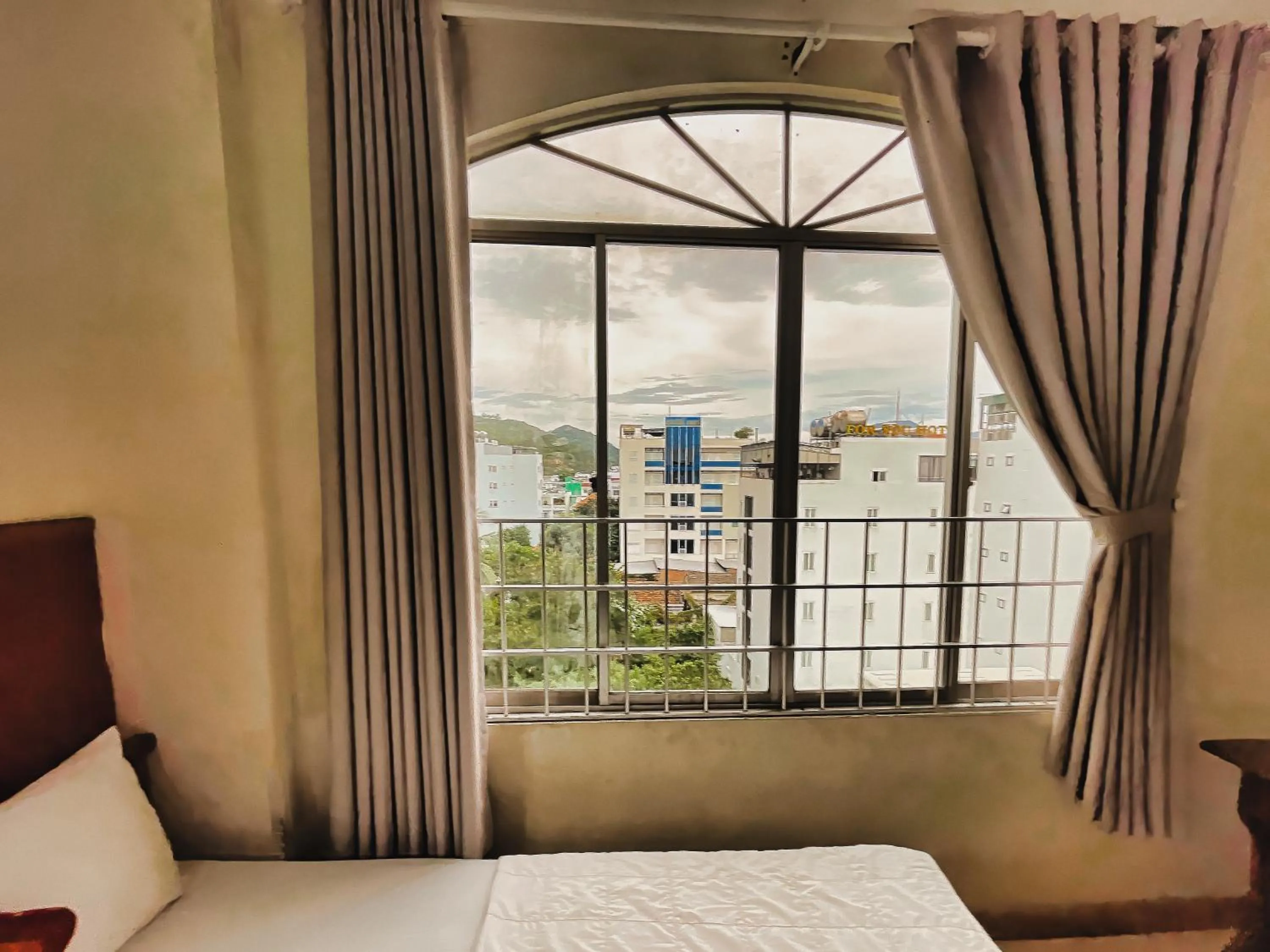 Bed in Quang Vinh 2 Hotel