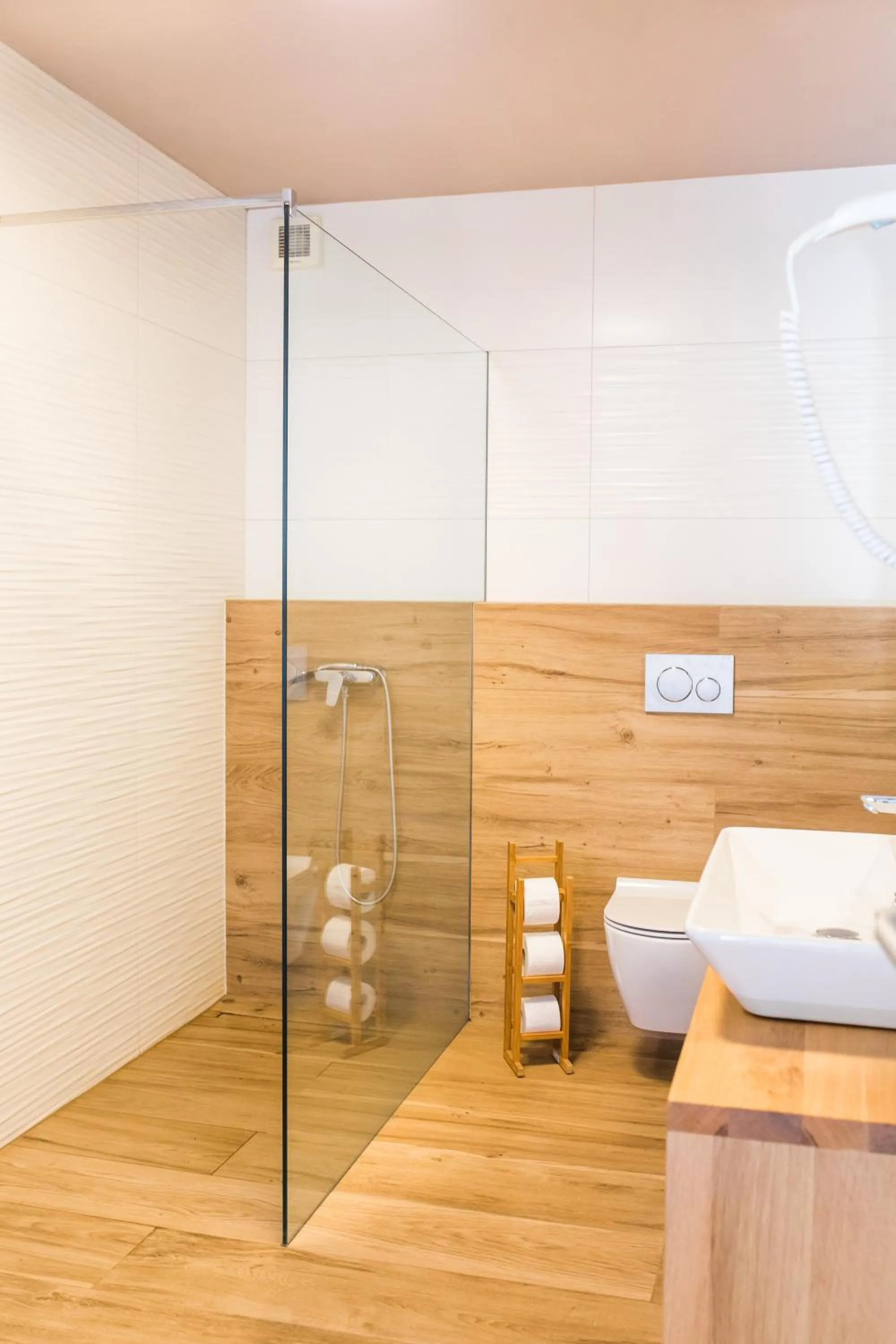 Shower in Hotel Penzion Kobala