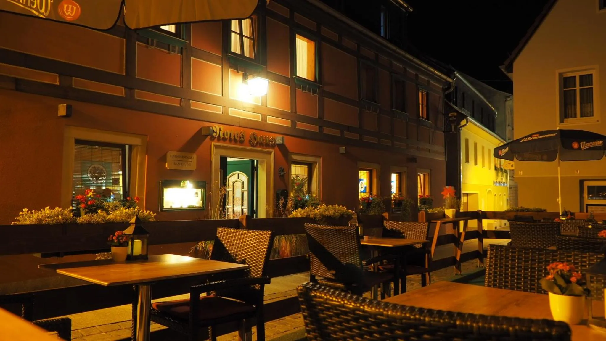 Gasthaus& Pension Zum Roten Haus