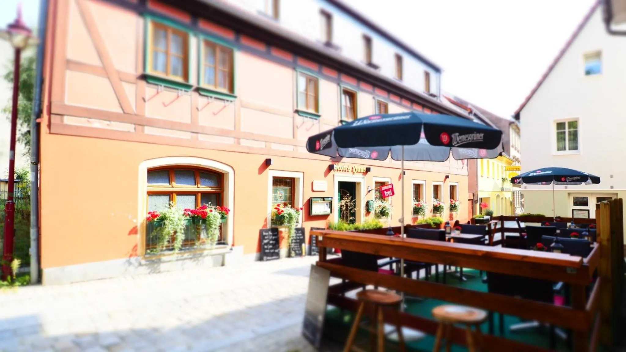 Gasthaus& Pension Zum Roten Haus