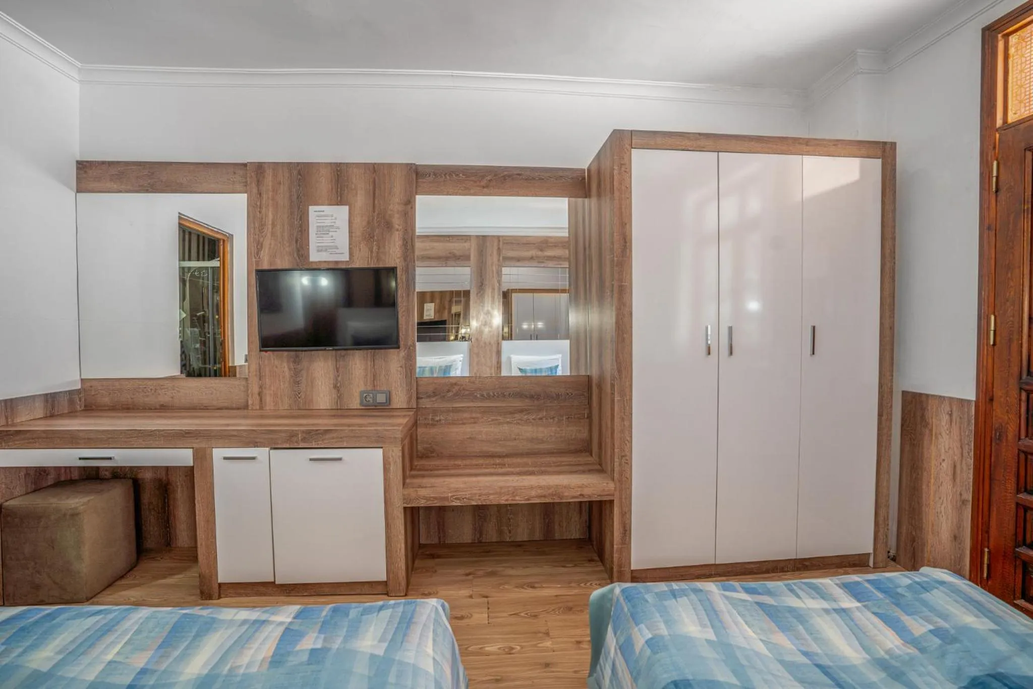 Bedroom, Bed in Oscar Boutique Hotel