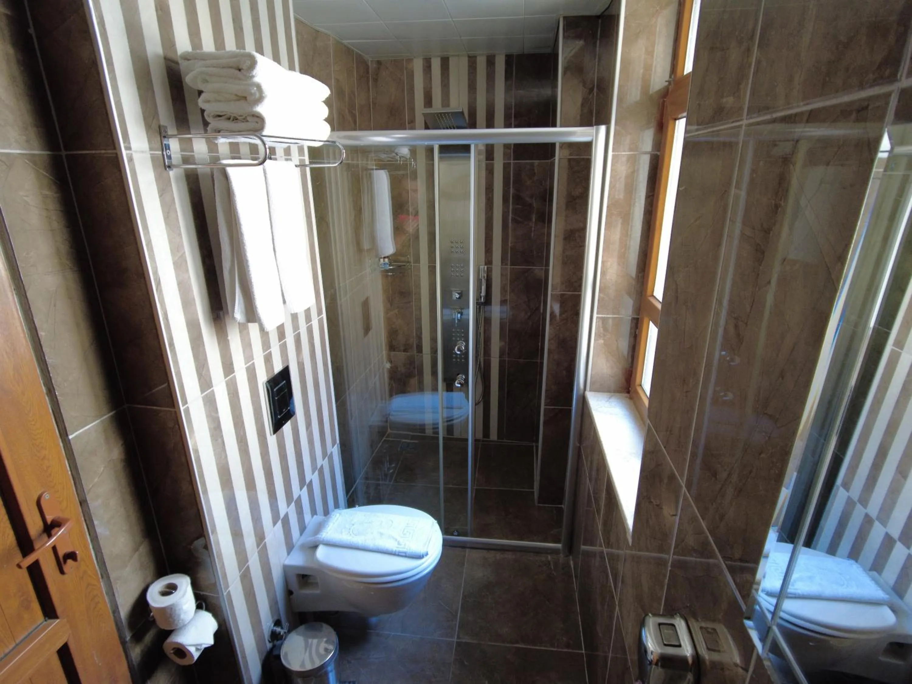 Bathroom in Oscar Boutique Hotel