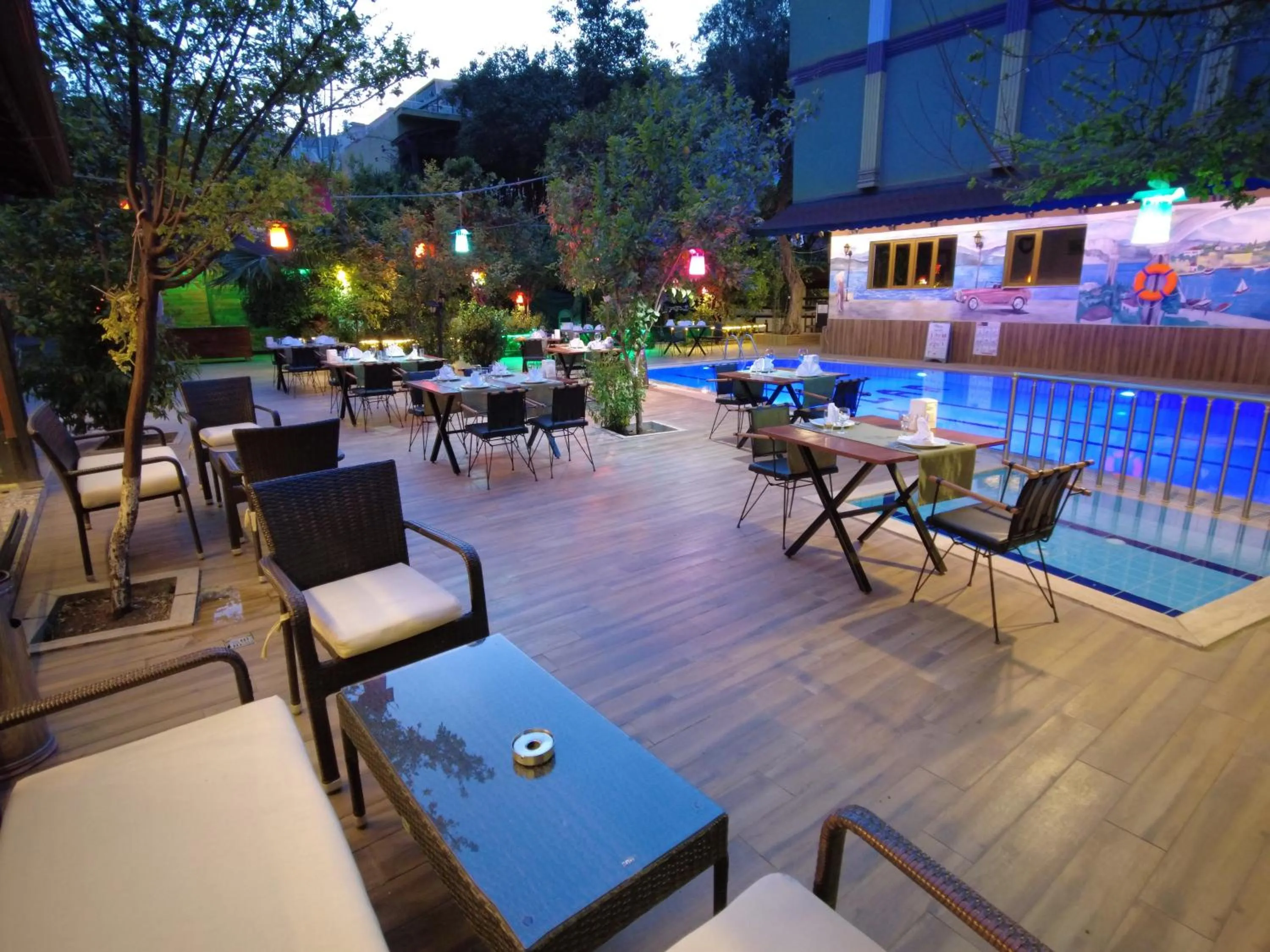 Pool view in Oscar Boutique Hotel