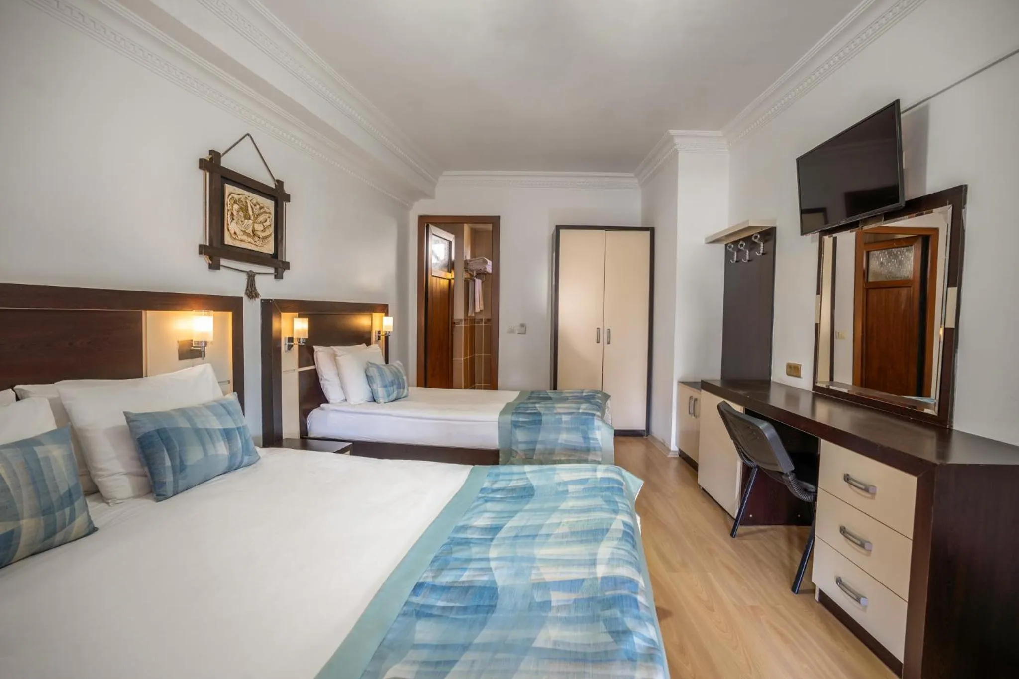 Bedroom, Bed in Oscar Boutique Hotel