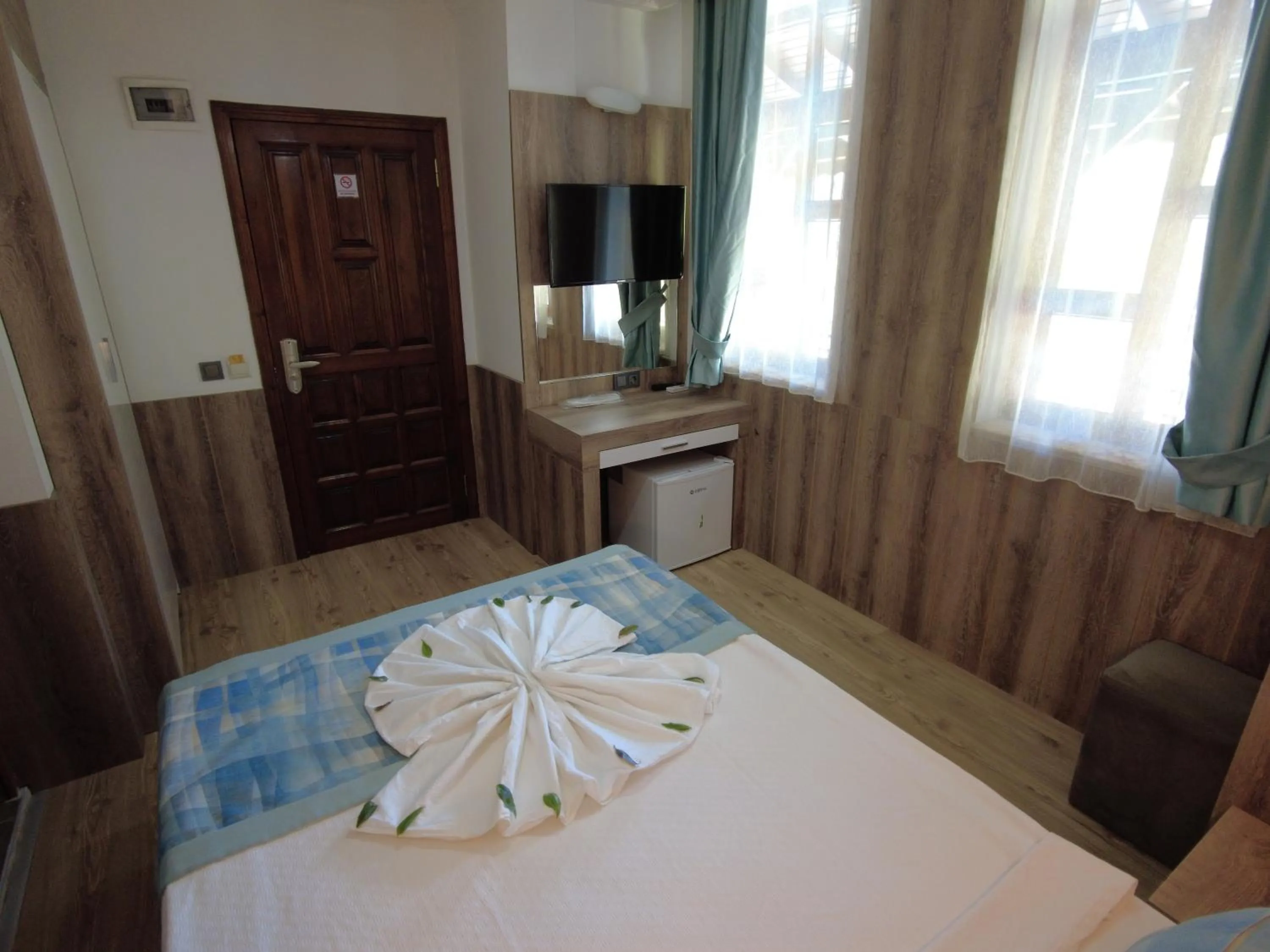 Bedroom, Bed in Oscar Boutique Hotel