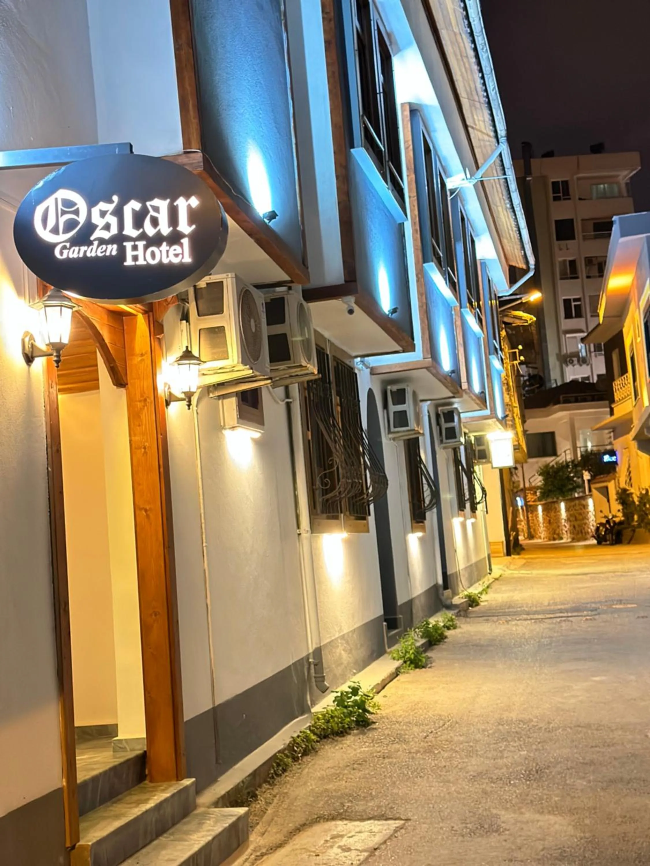 Property building in Oscar Boutique Hotel