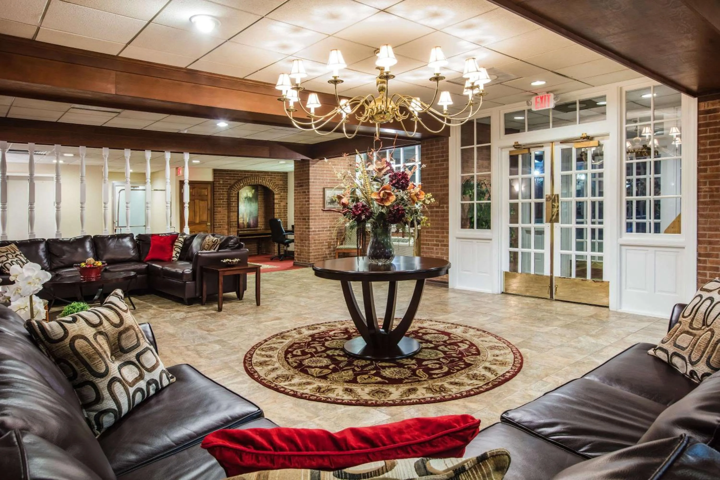 Lobby or reception in Ramada by Wyndham Ligonier